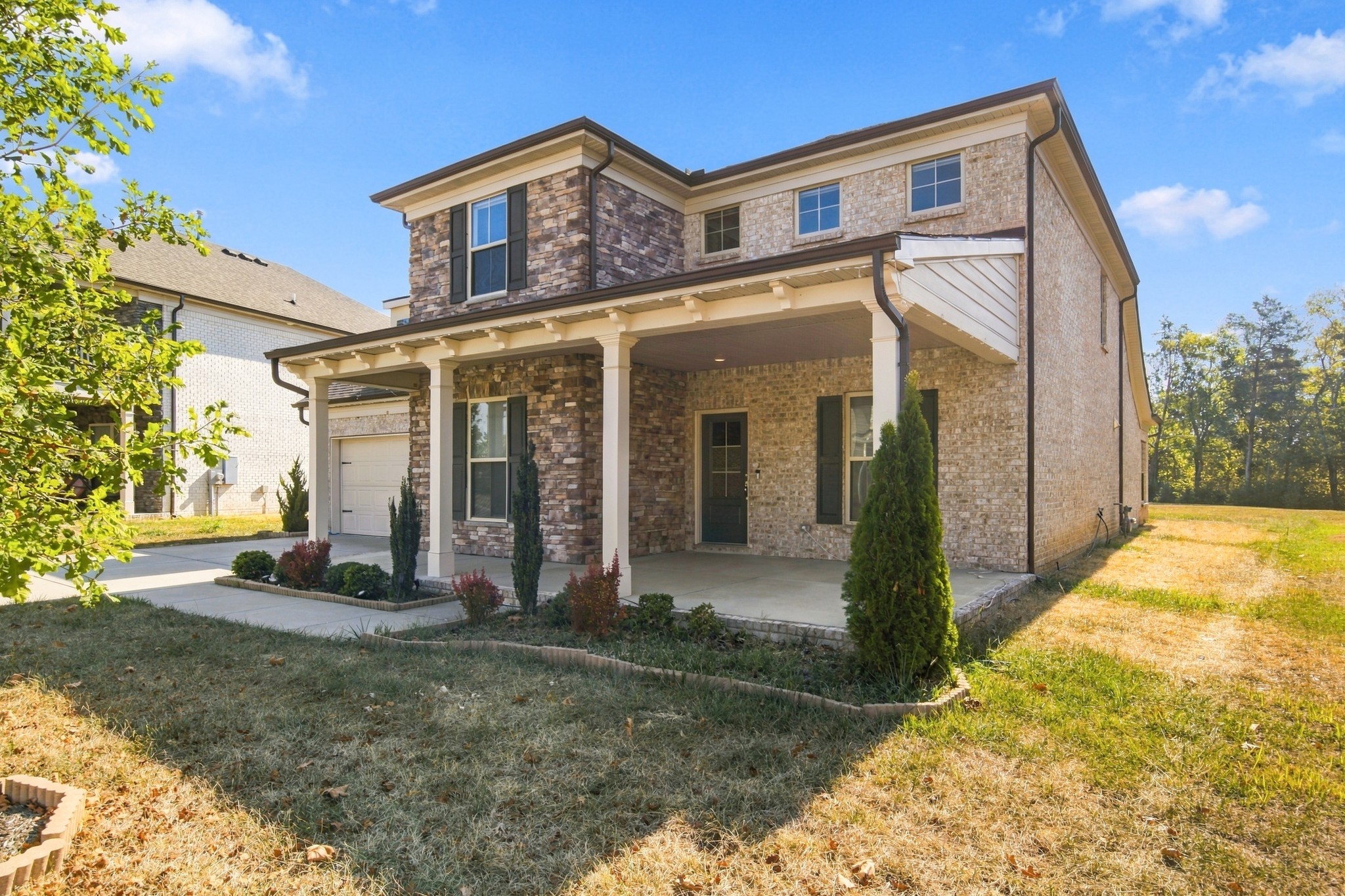 836 Chalkstone Ln Property Photo 2