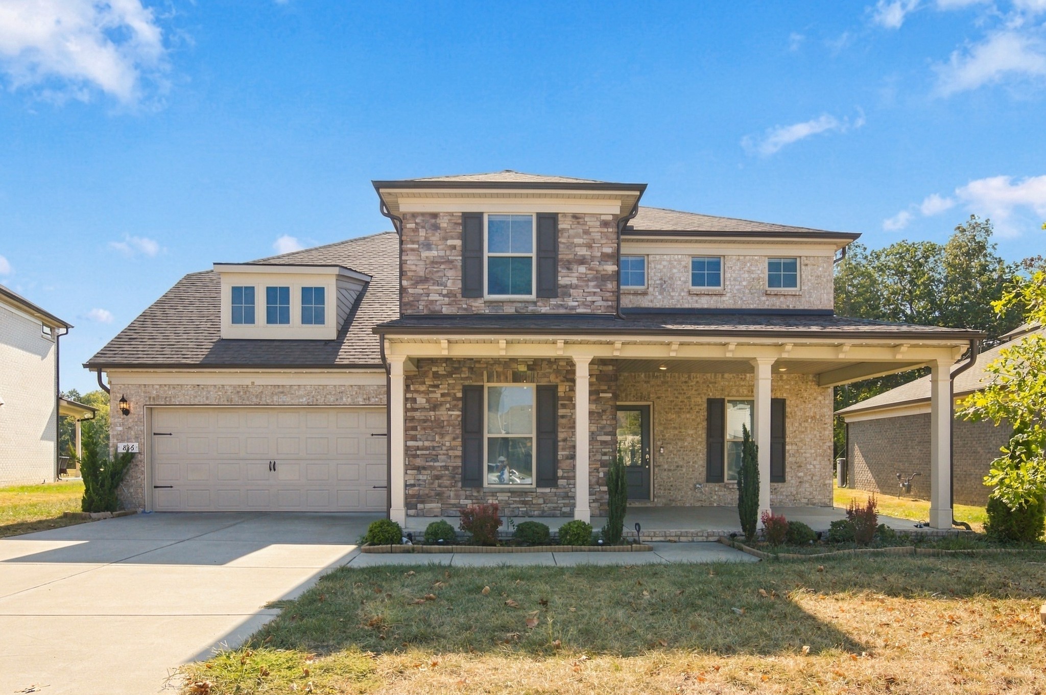 836 Chalkstone Ln Property Photo 3