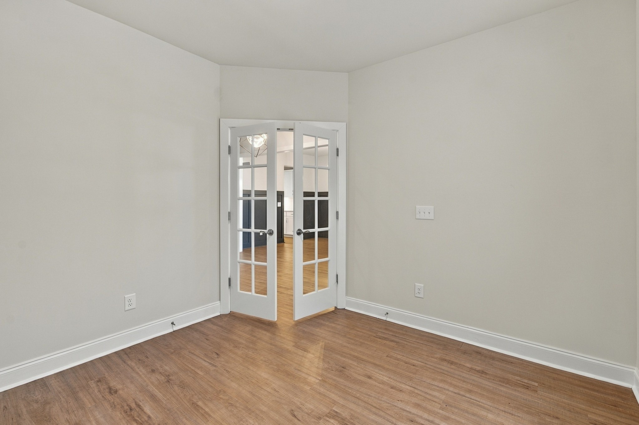 836 Chalkstone Ln Property Photo 12