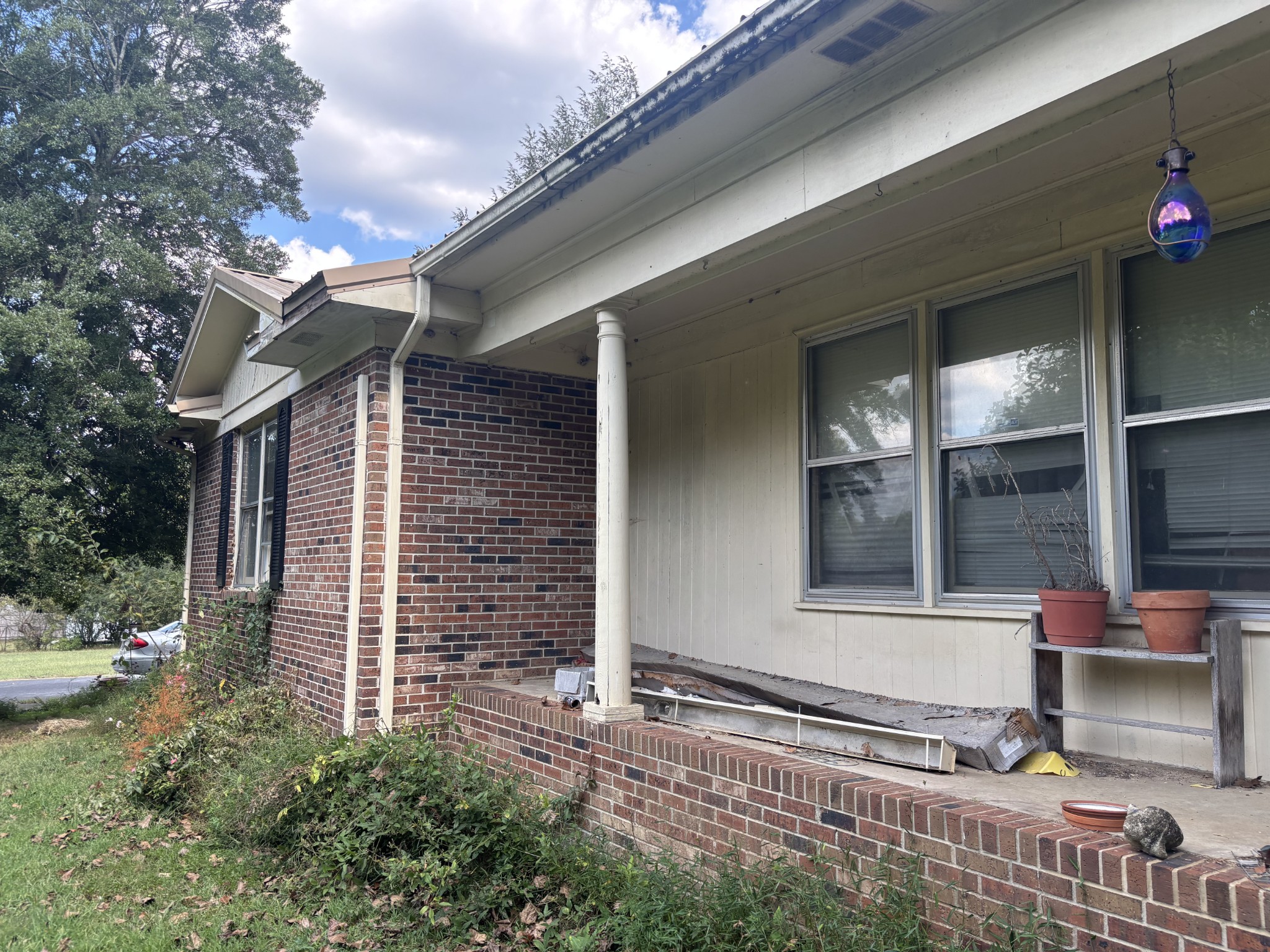 735 Hickory Dr Property Photo 3