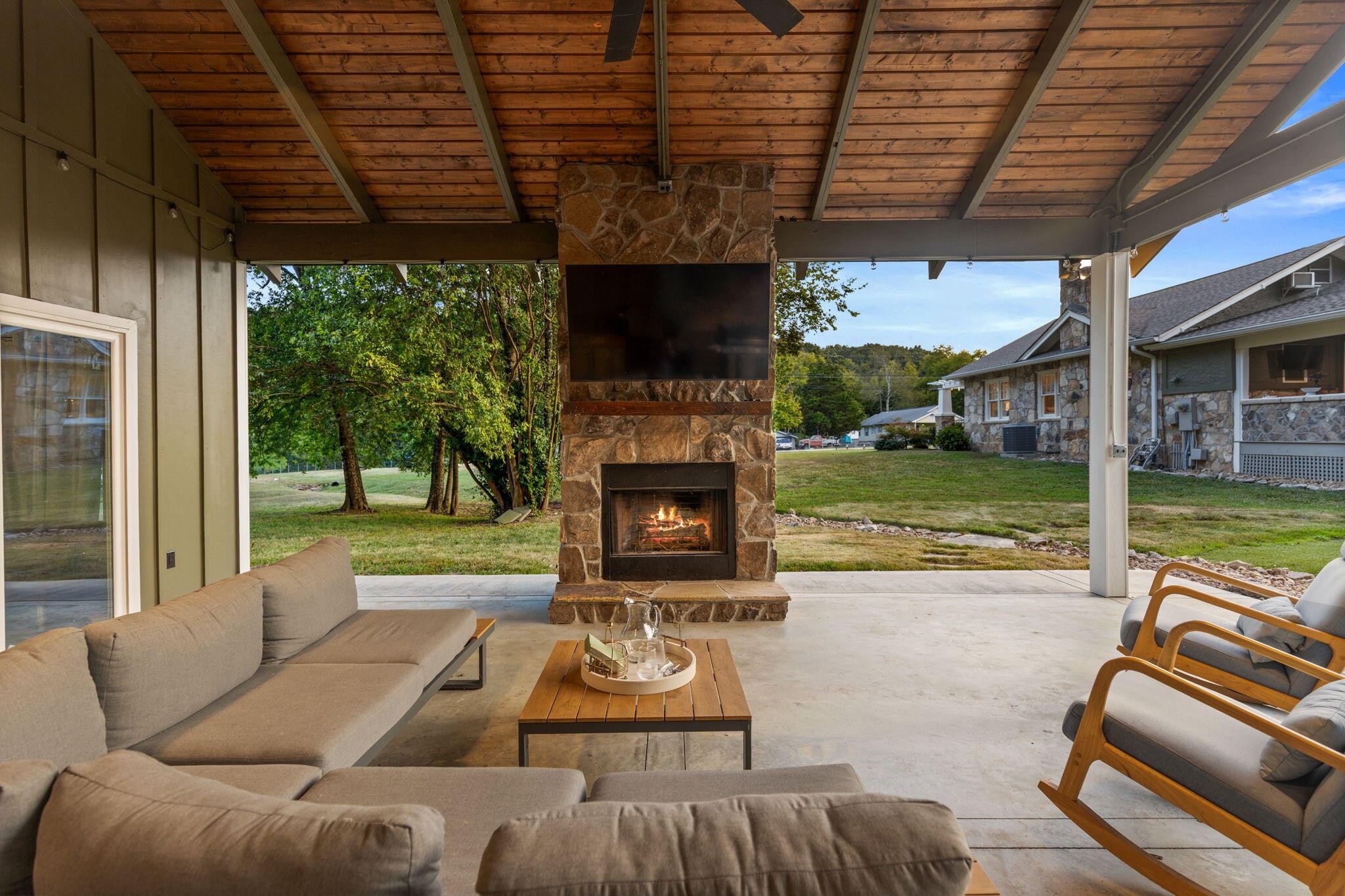 3709 Kellys Ferry Road Property Photo 6