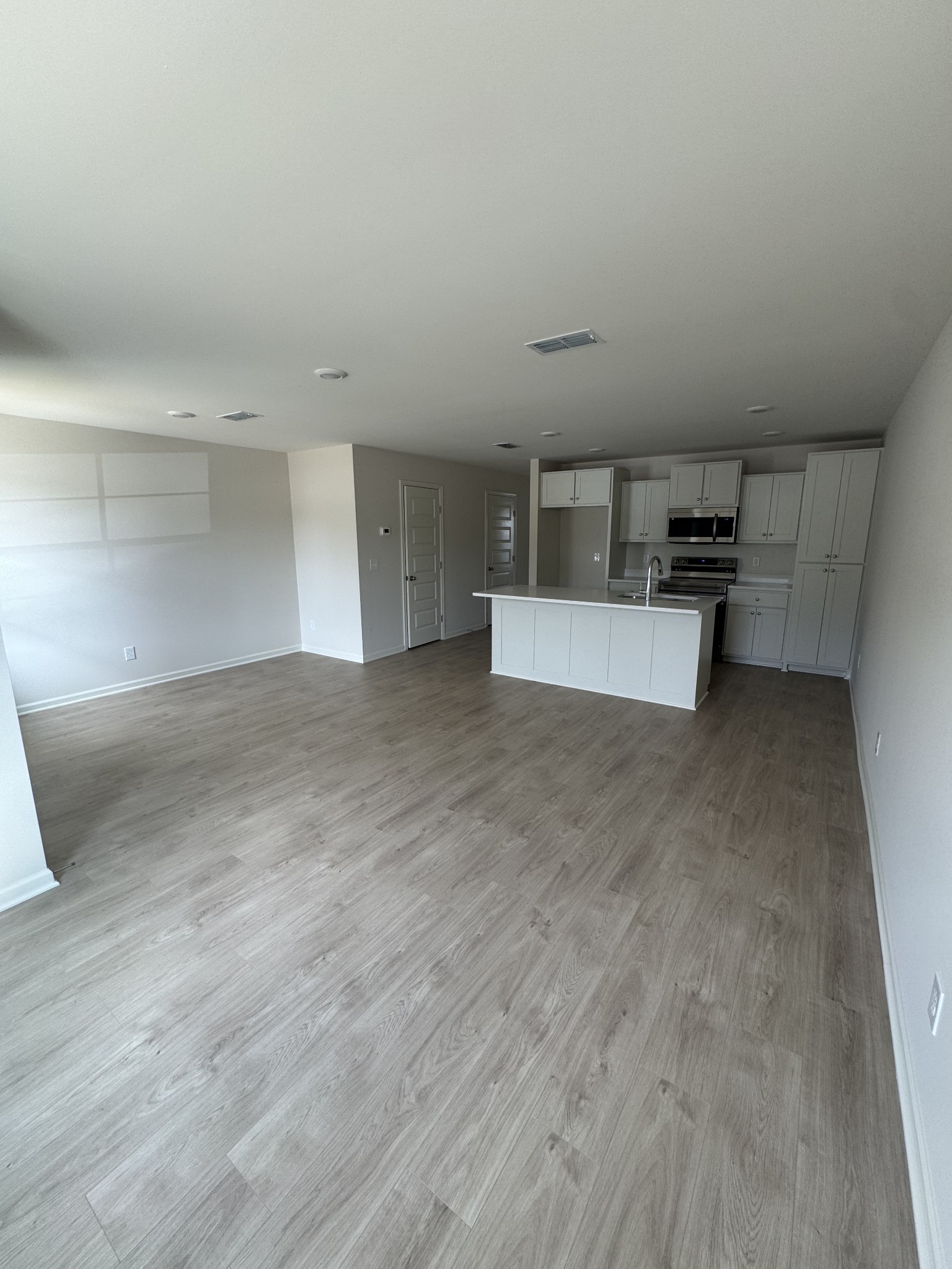 109 Mountaindale Drive Property Photo 4