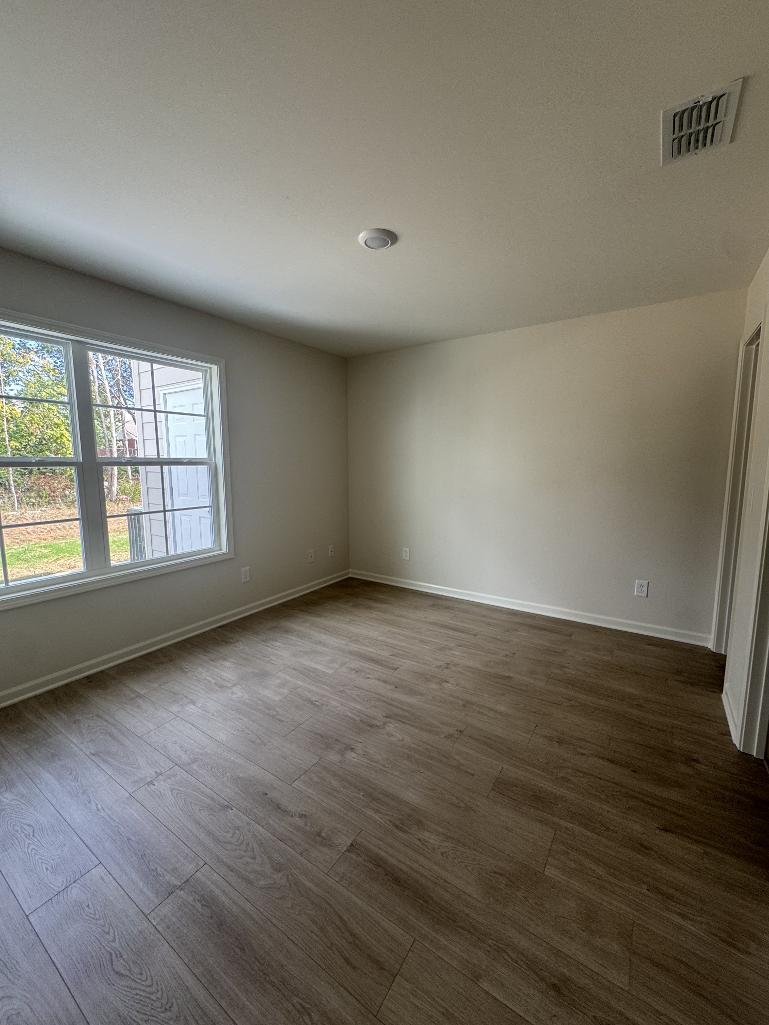 109 Mountaindale Drive Property Photo 8