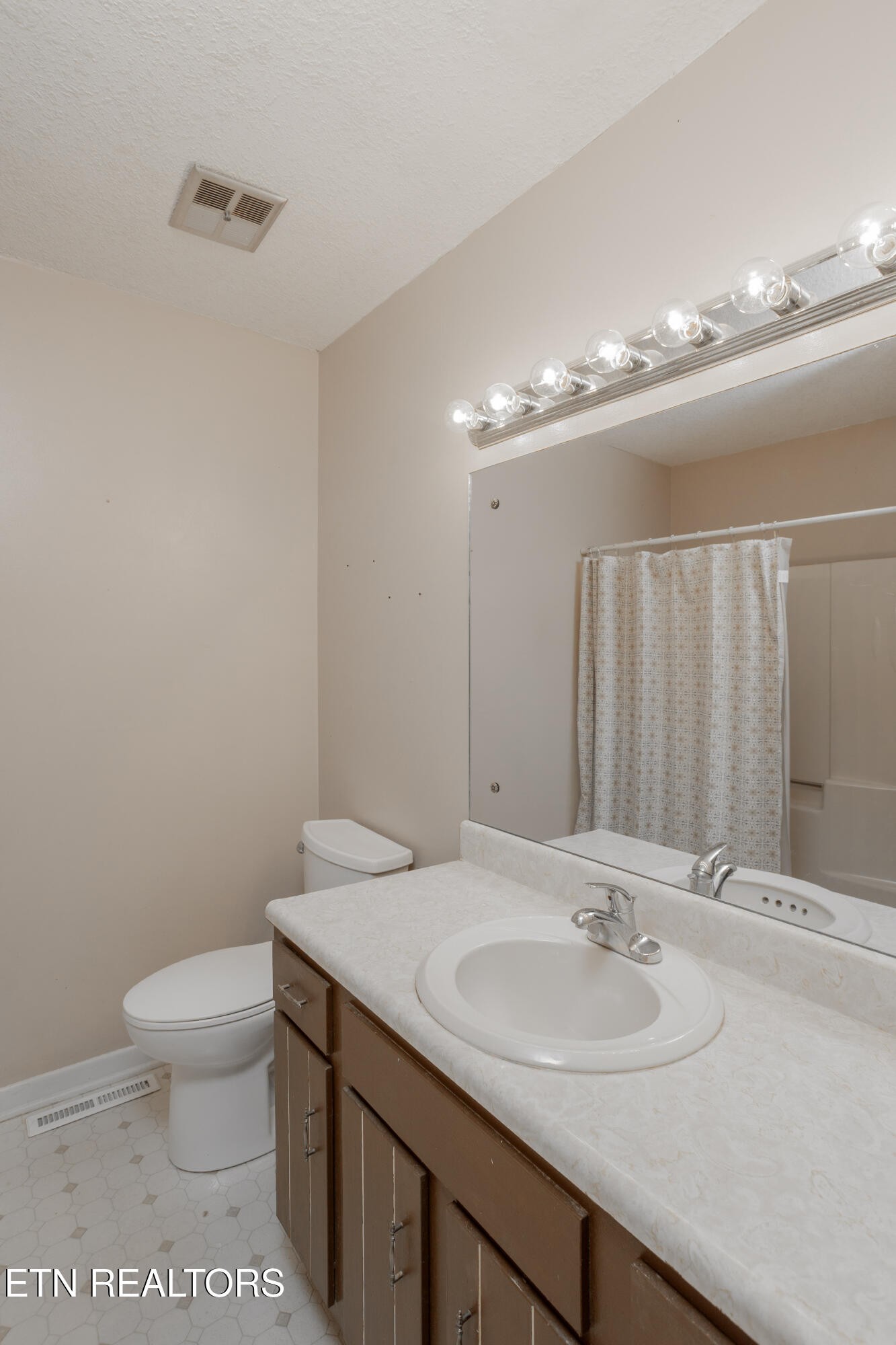 5029 Ridgemont Drive Property Photo 24