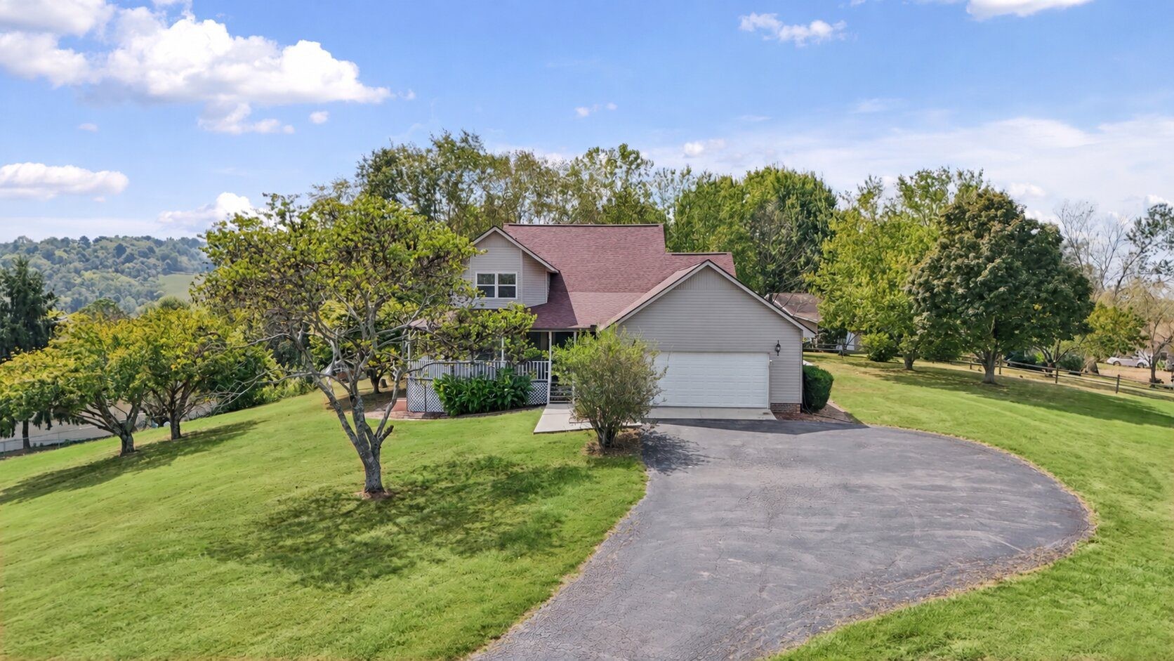 180 Bankshire Rd Property Photo 3