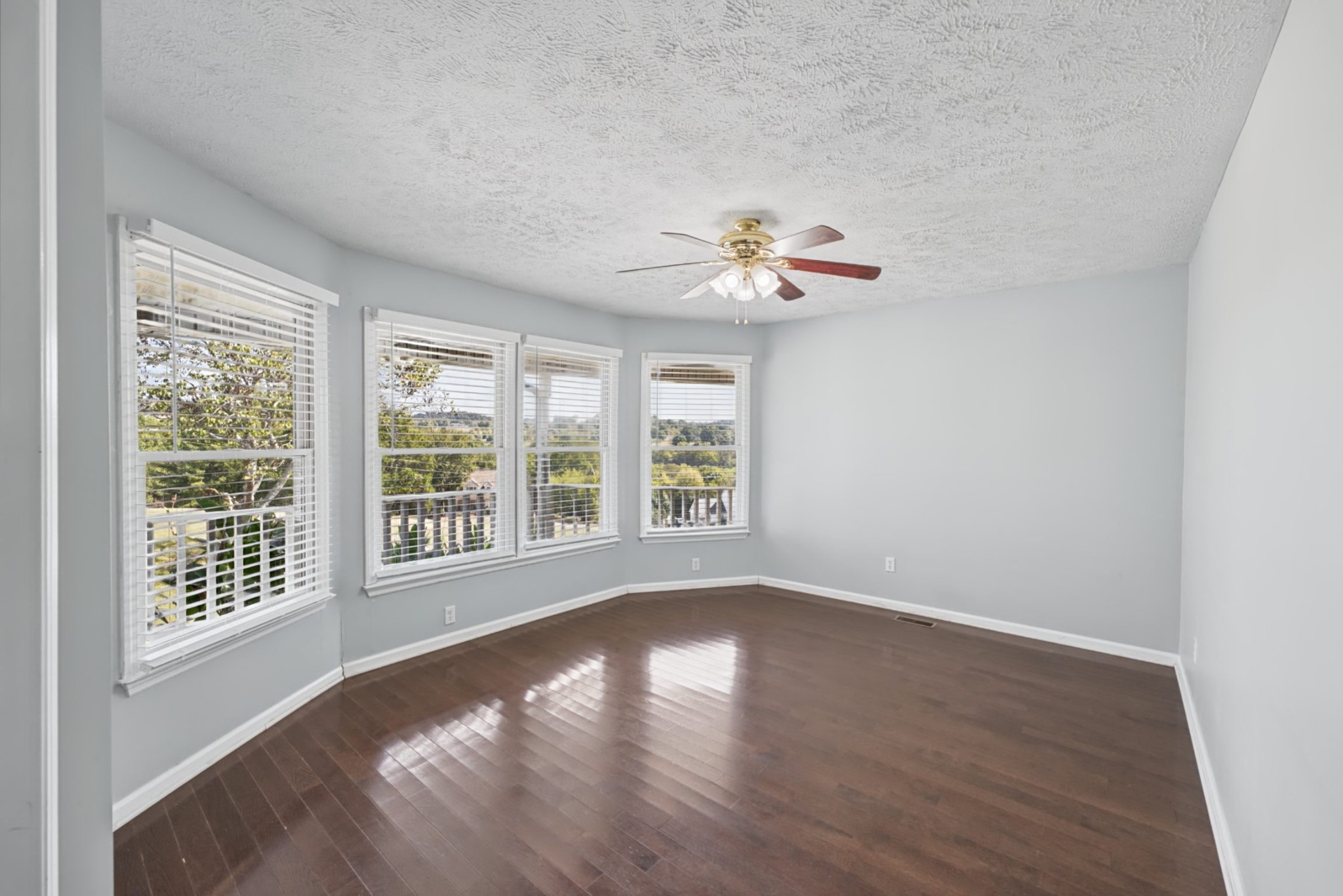 180 Bankshire Rd Property Photo 11