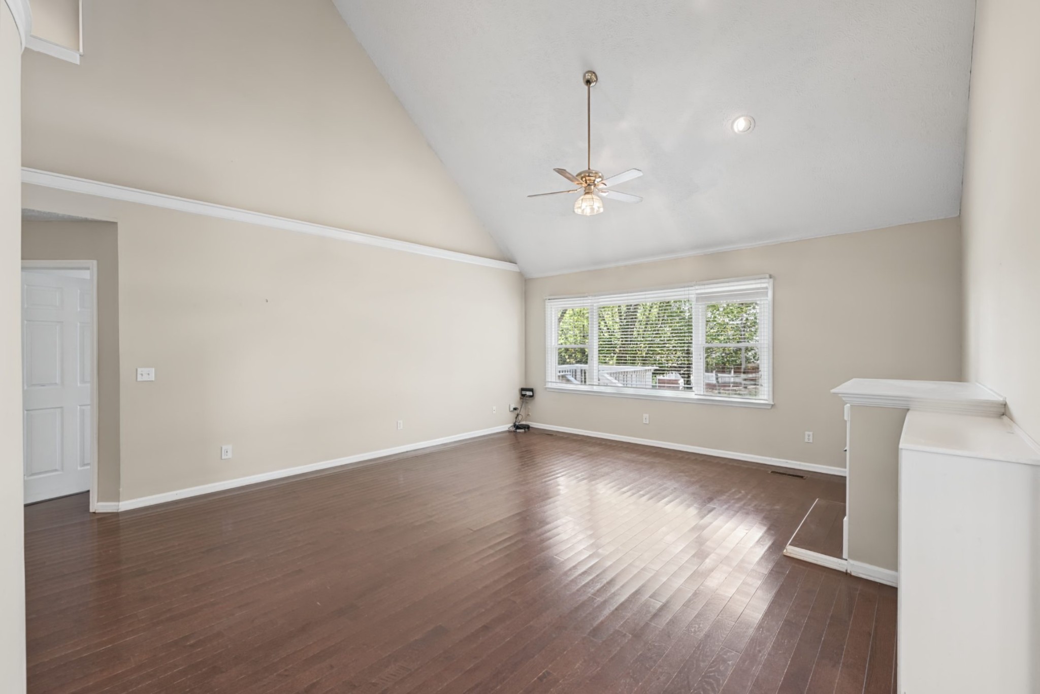 180 Bankshire Rd Property Photo 14
