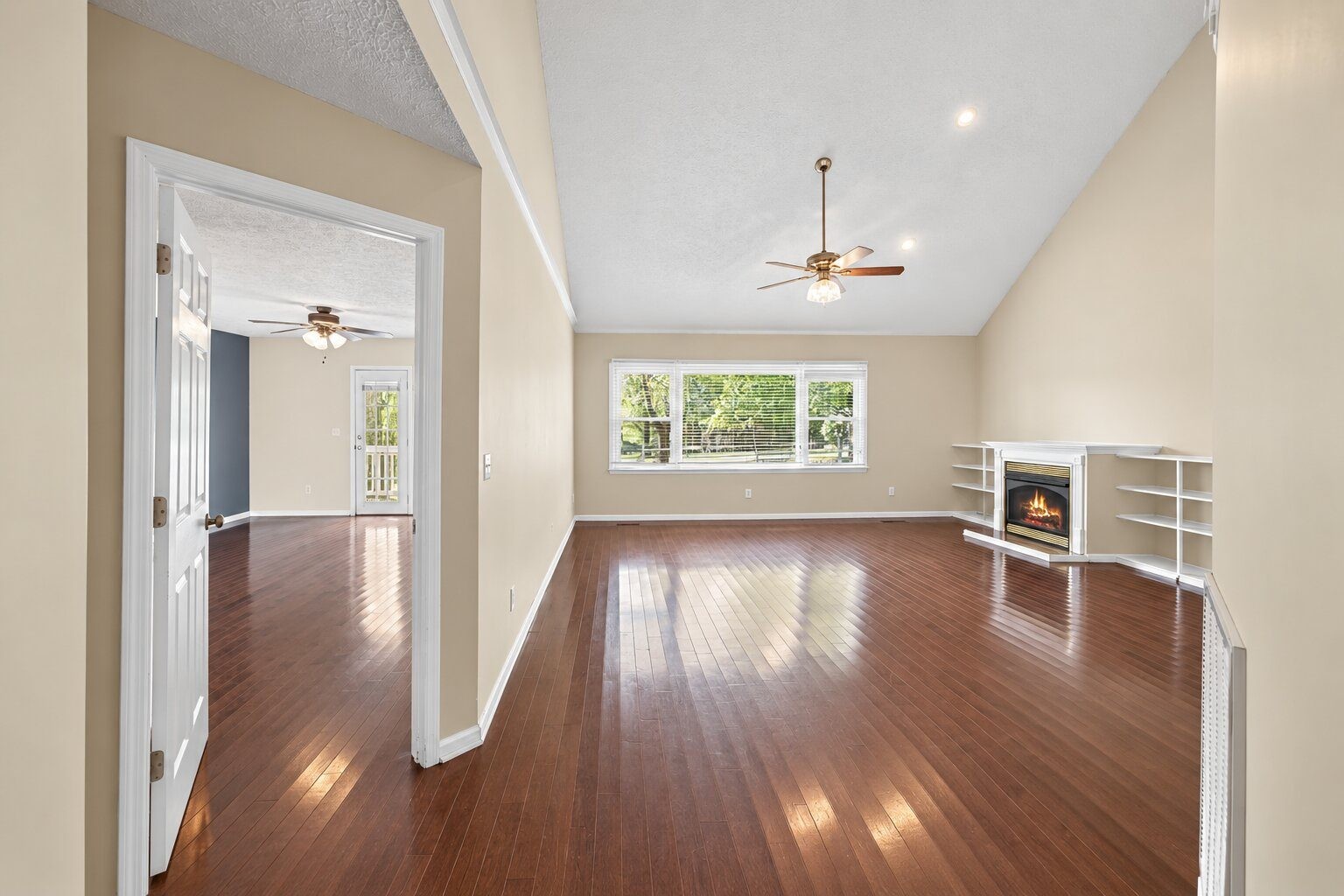 180 Bankshire Rd Property Photo 16