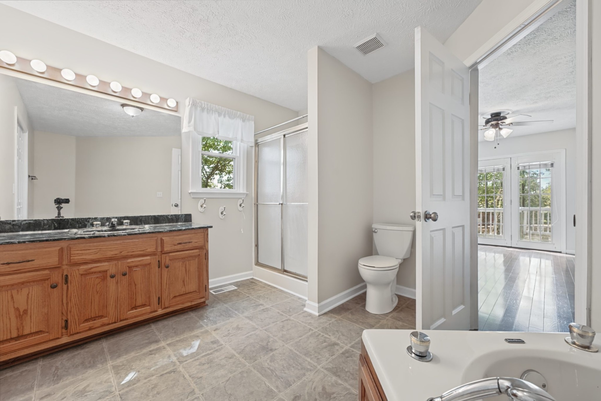 180 Bankshire Rd Property Photo 21