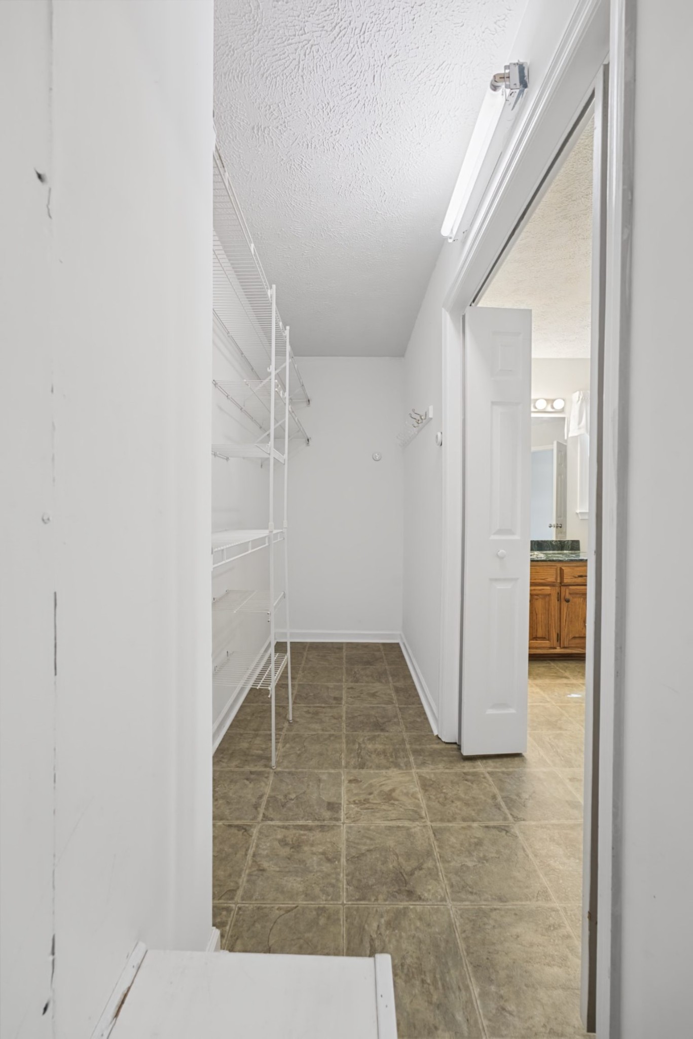 180 Bankshire Rd Property Photo 22
