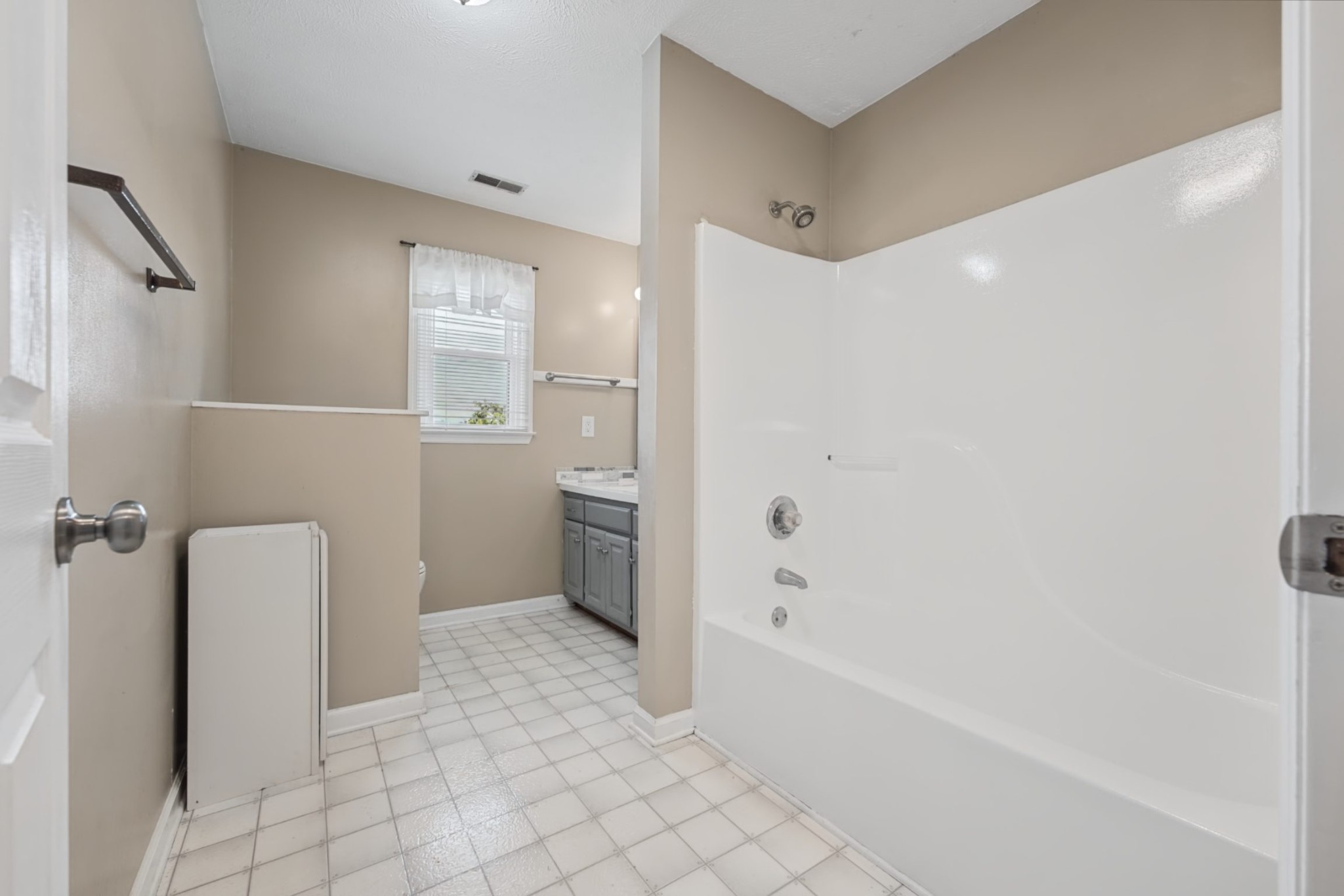 180 Bankshire Rd Property Photo 34