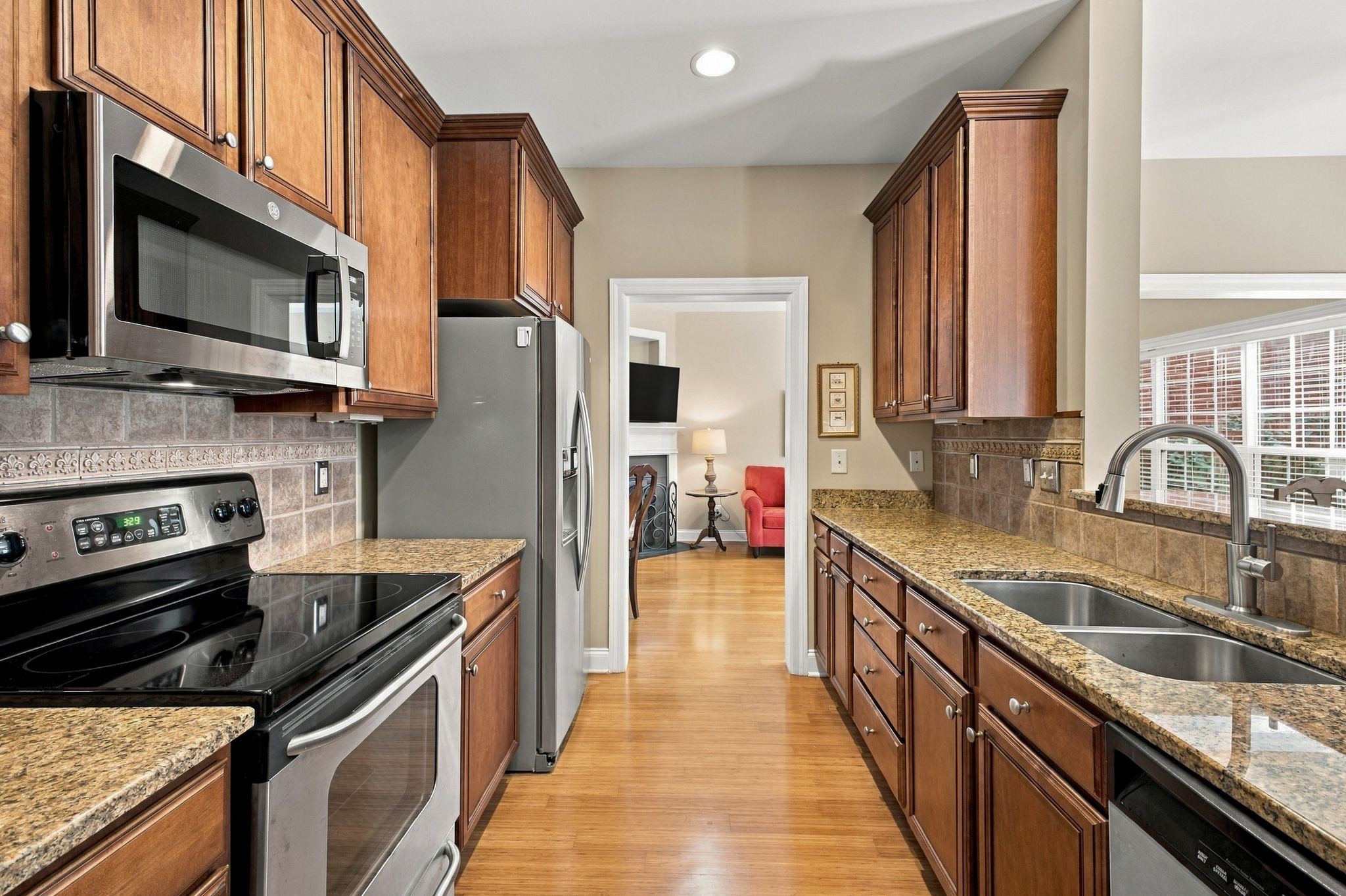 155 Ormesby Pl Property Photo 14