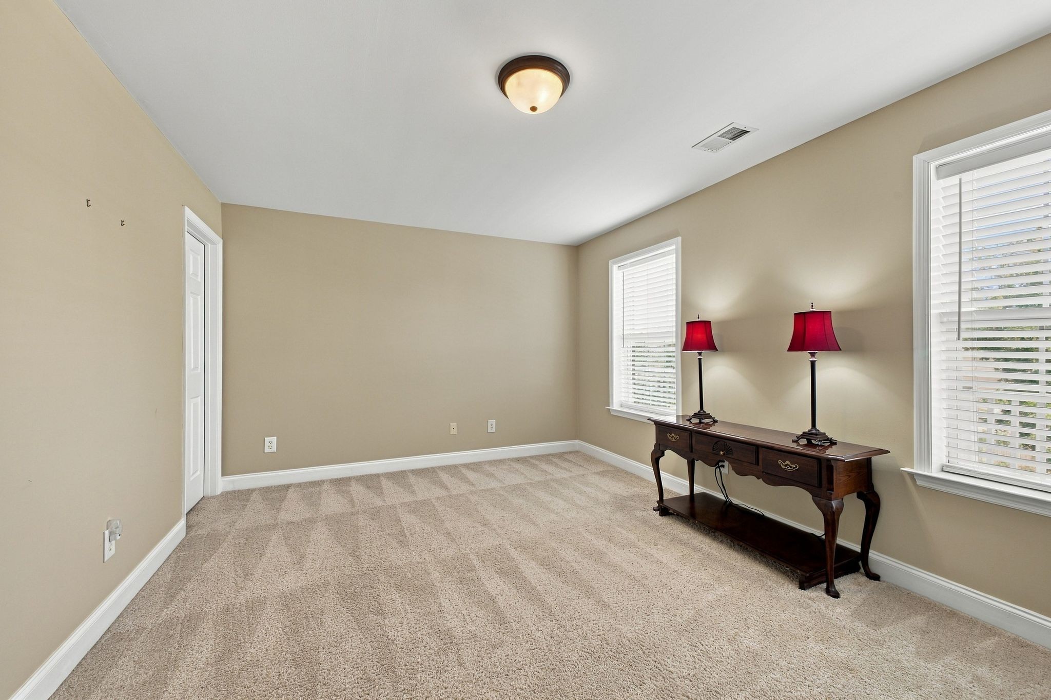 155 Ormesby Pl Property Photo 28