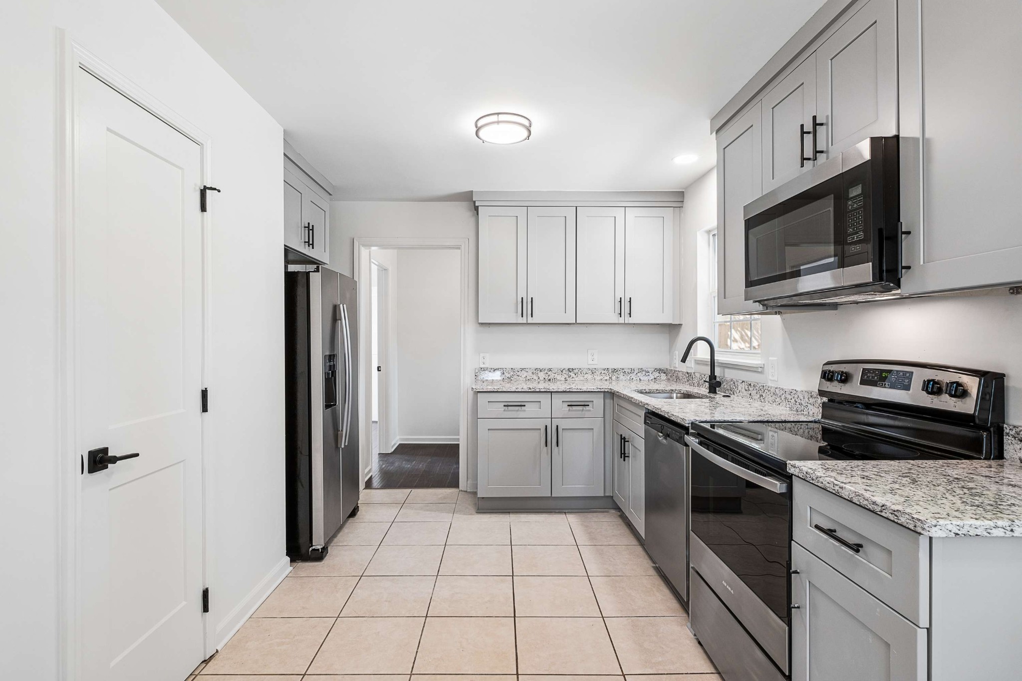 101 Robert Yoest Dr Property Photo 13