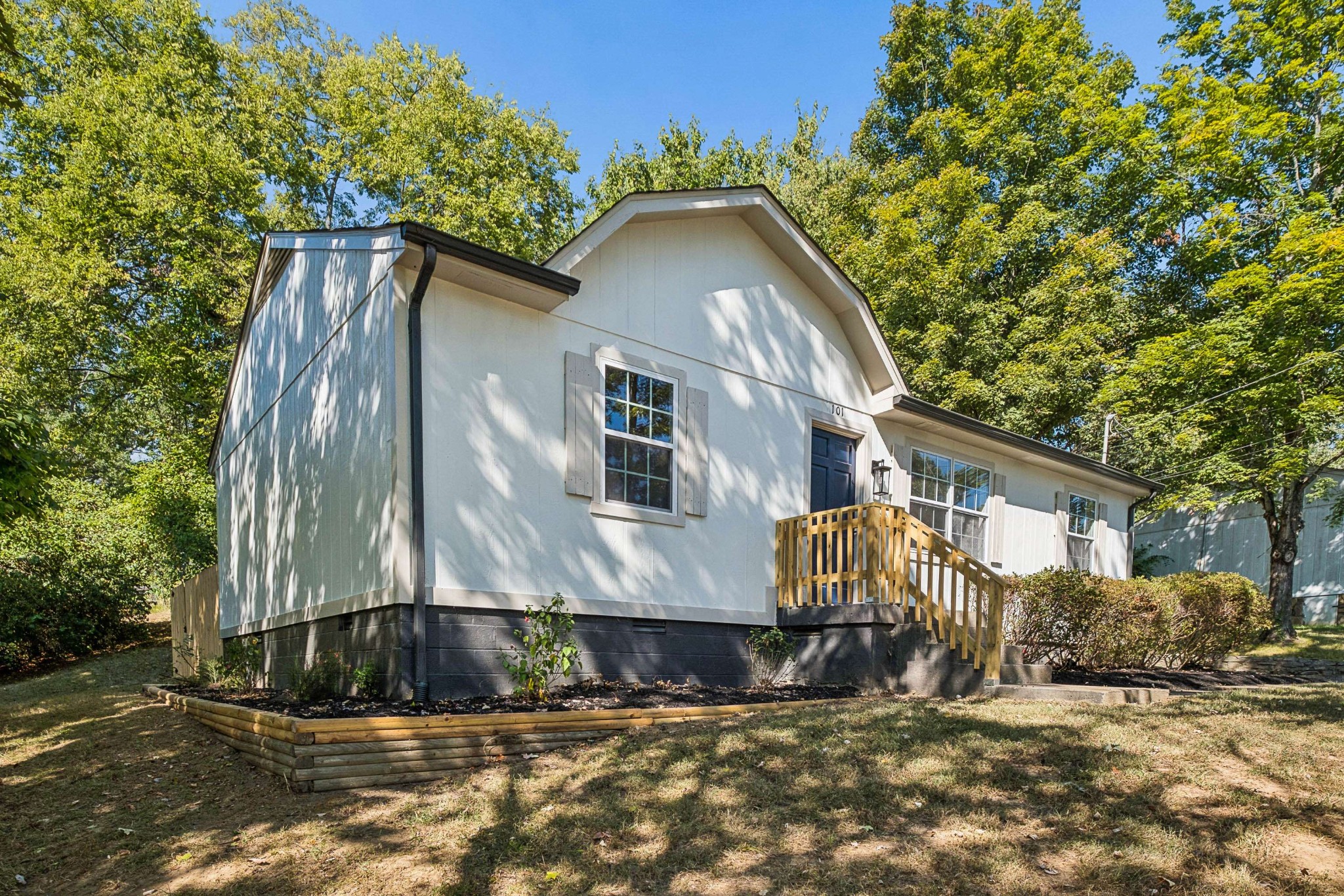 101 Robert Yoest Dr Property Photo 35