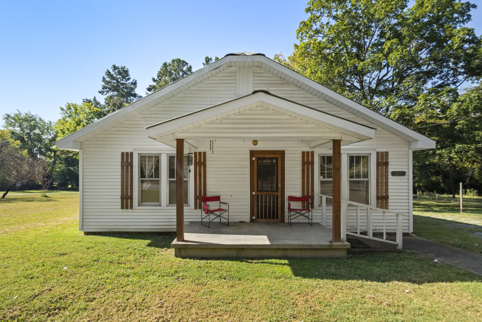 2022 Highway 47, E Property Photo 1