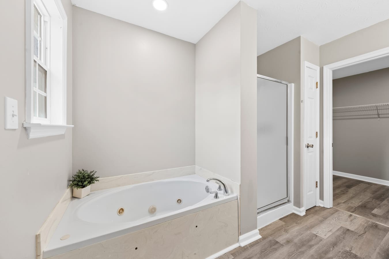 3600 Artesian Way Property Photo 17