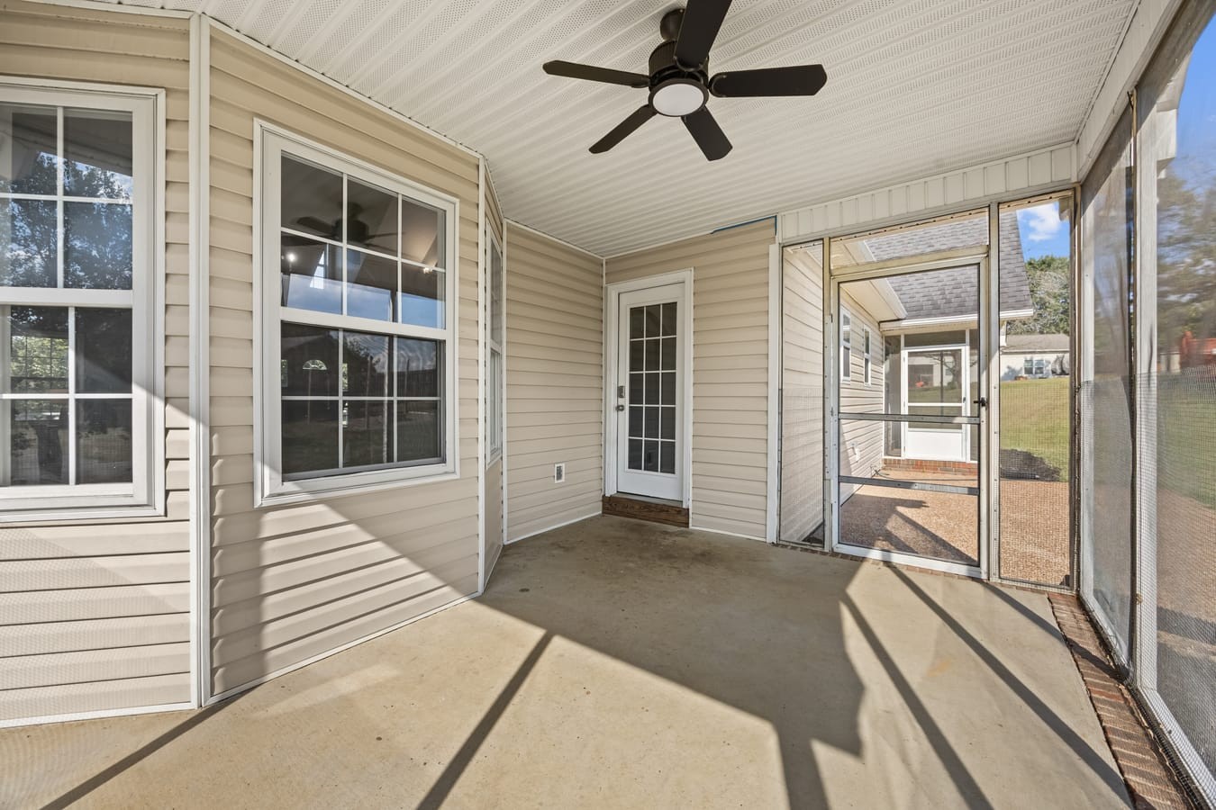 3600 Artesian Way Property Photo 32