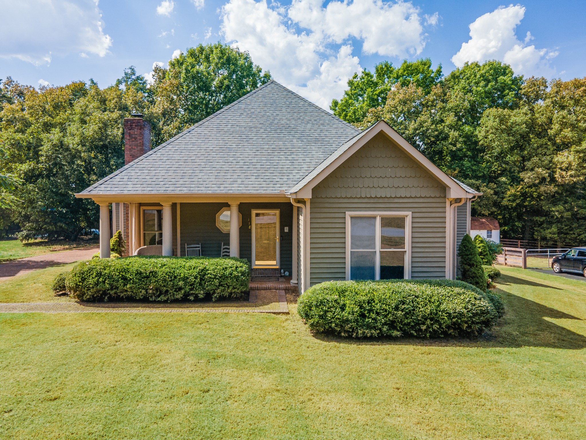 118 Deerfield Dr Property Photo 1