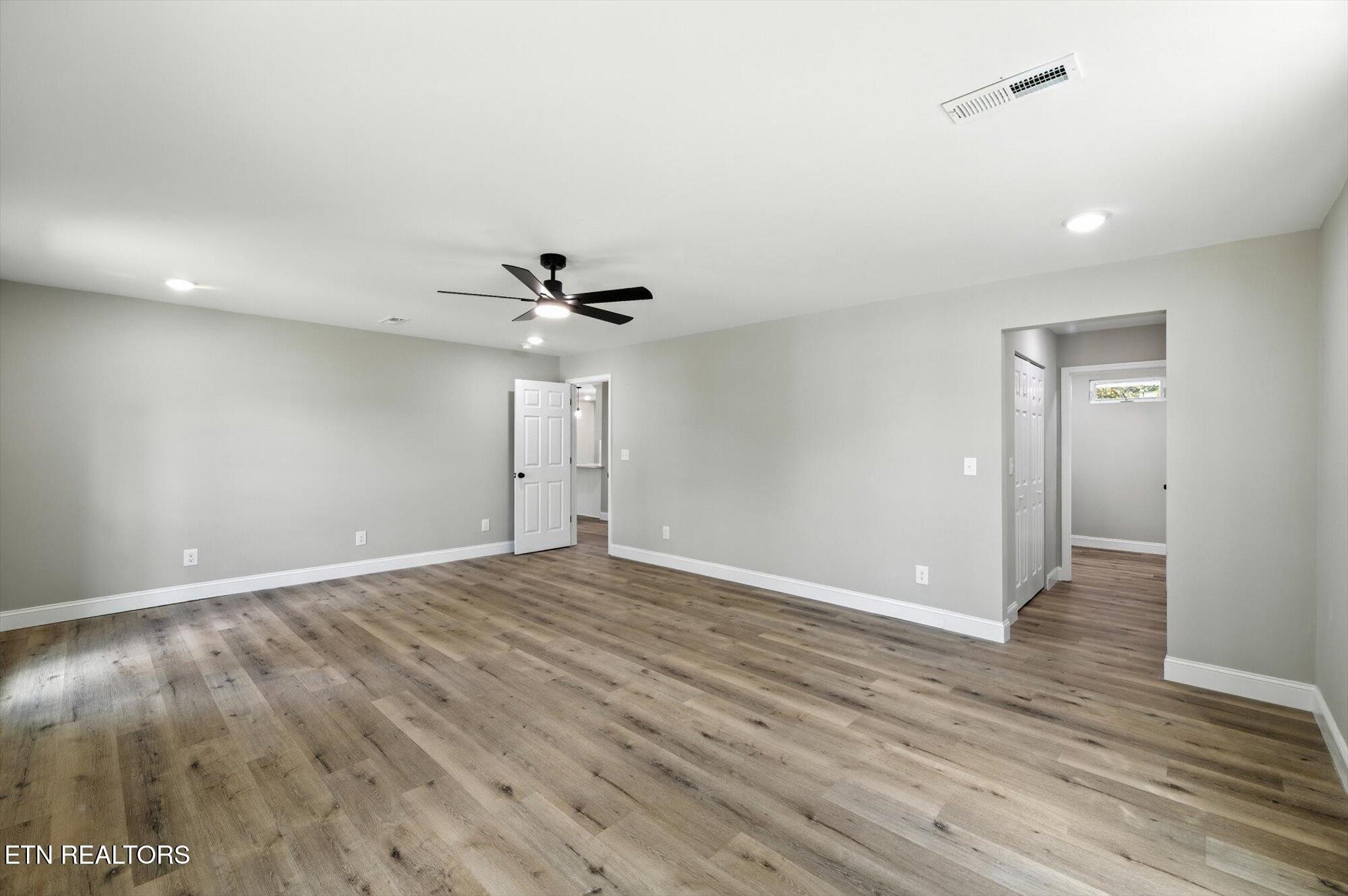 1309 Summit St Property Photo 16