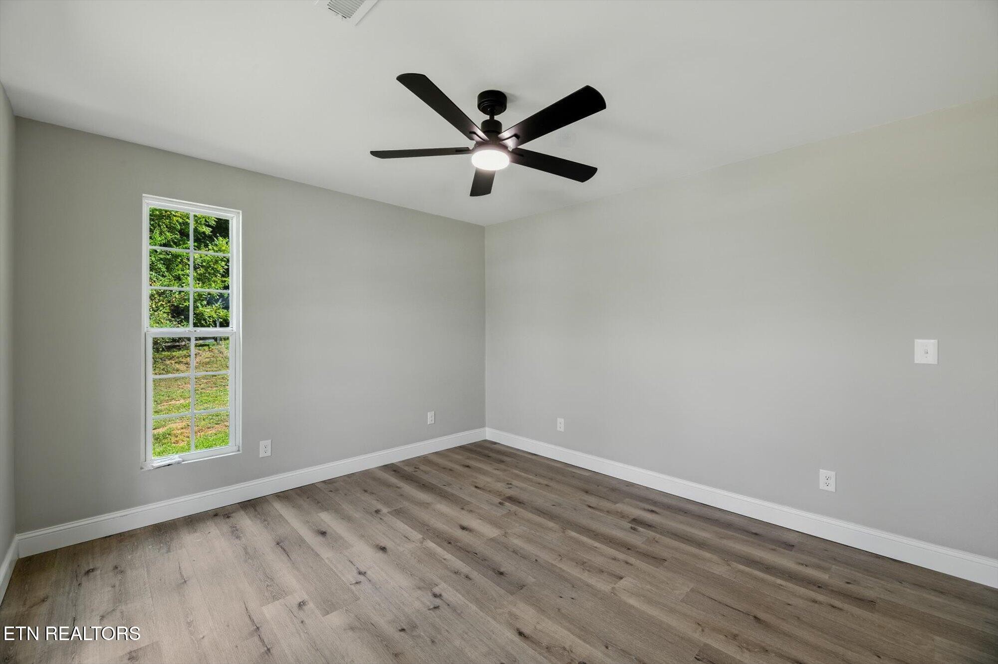 1309 Summit St Property Photo 23