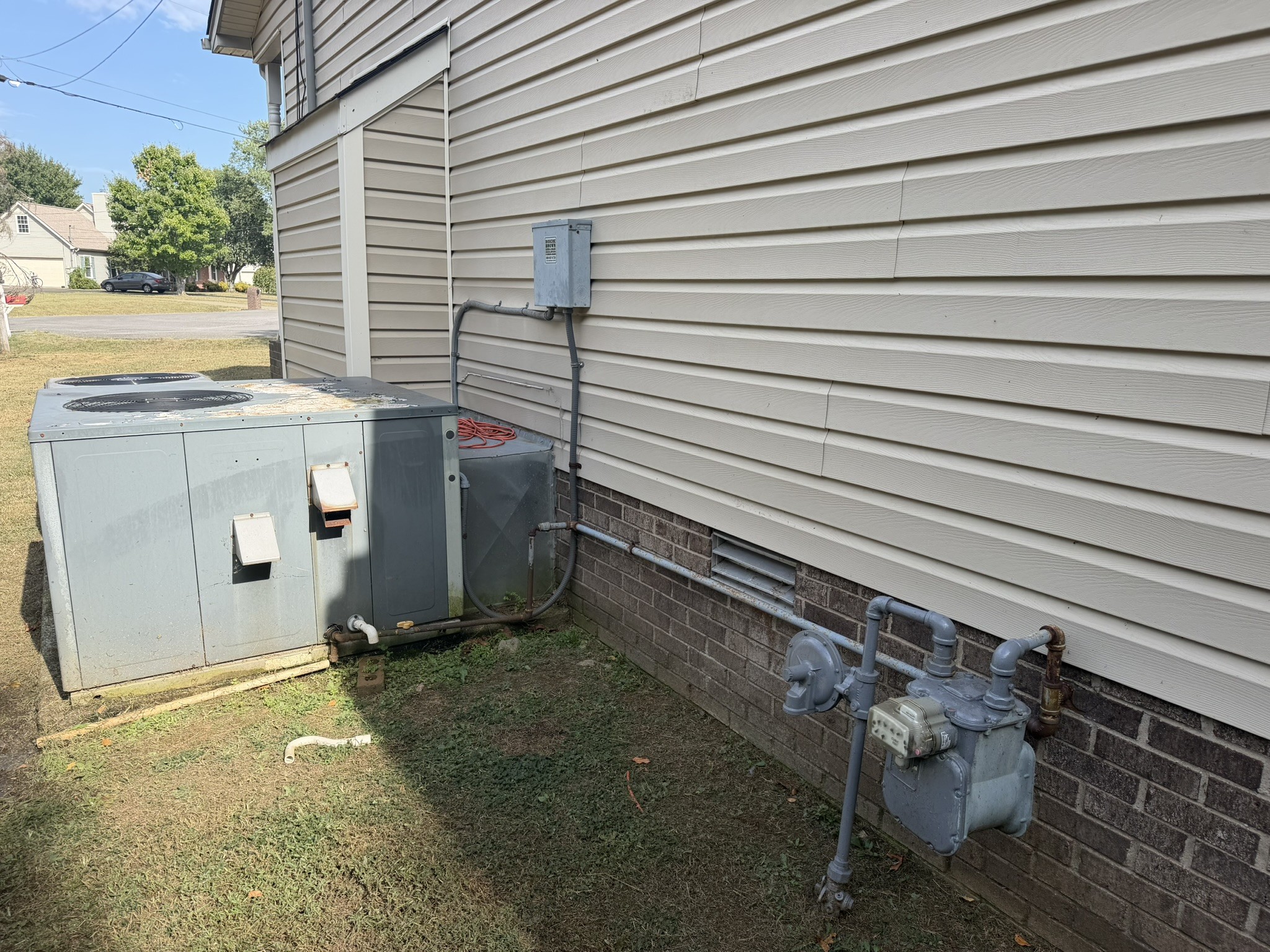 2039 Sterling St Property Photo 21