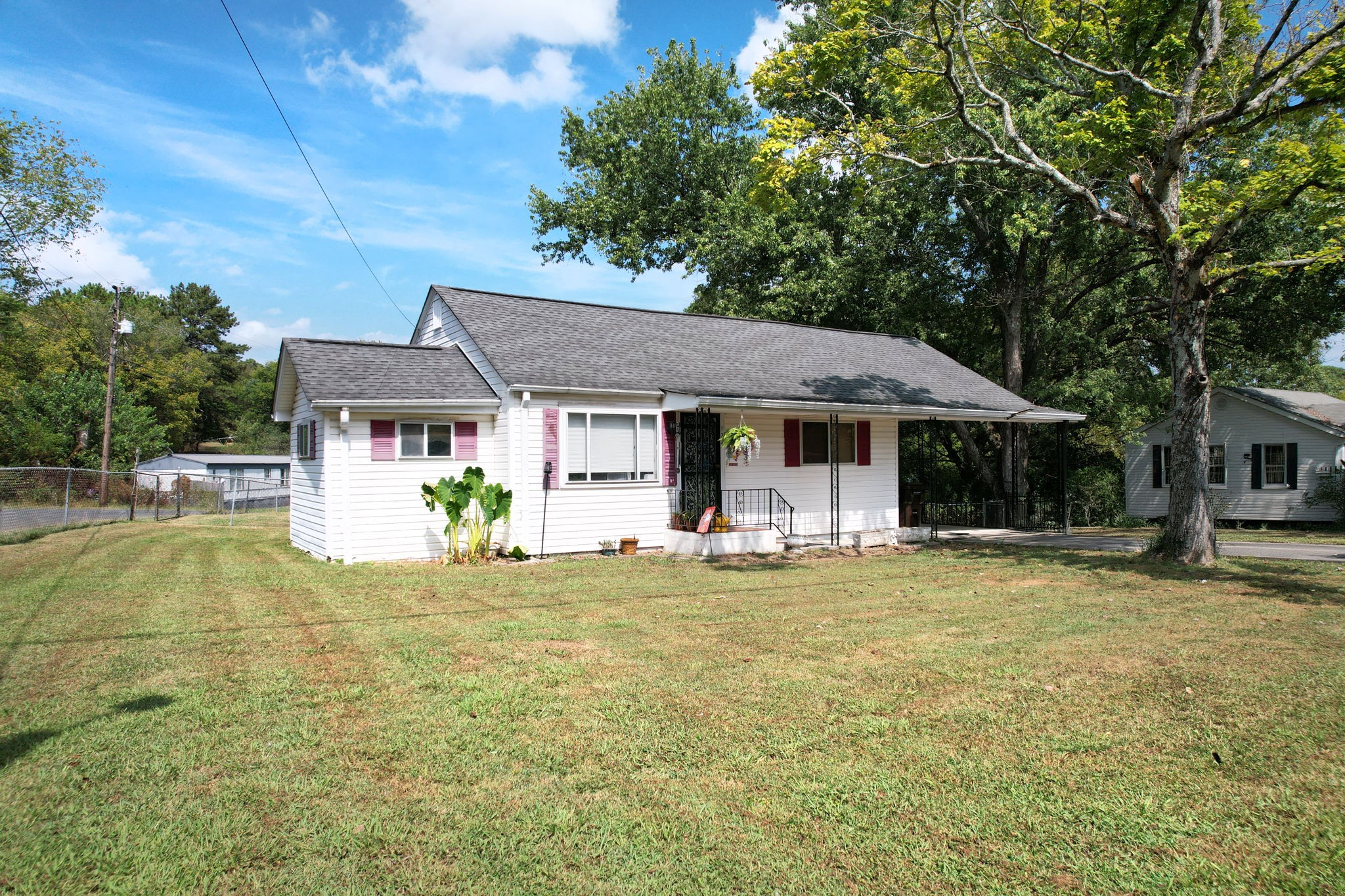 124 Parker Dr, Ne Property Photo 1