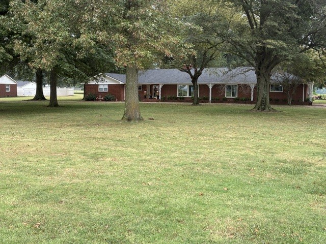 1015 Lake Dr Property Photo 1