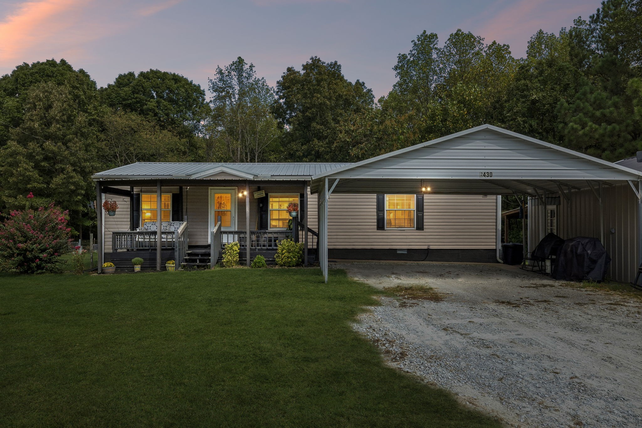 2430 Old Natchez Trace Trl Property Photo 1