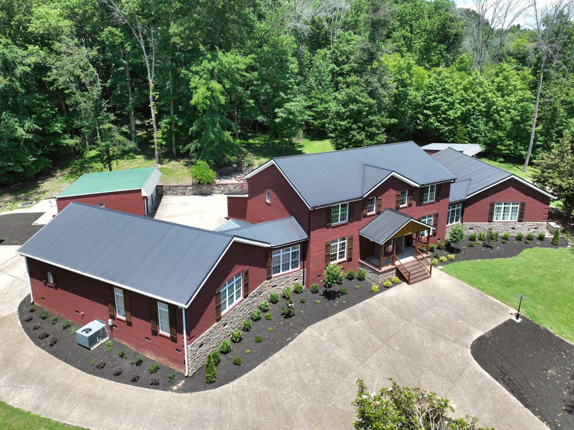 125 Happy Hollow Rd Property Photo 1