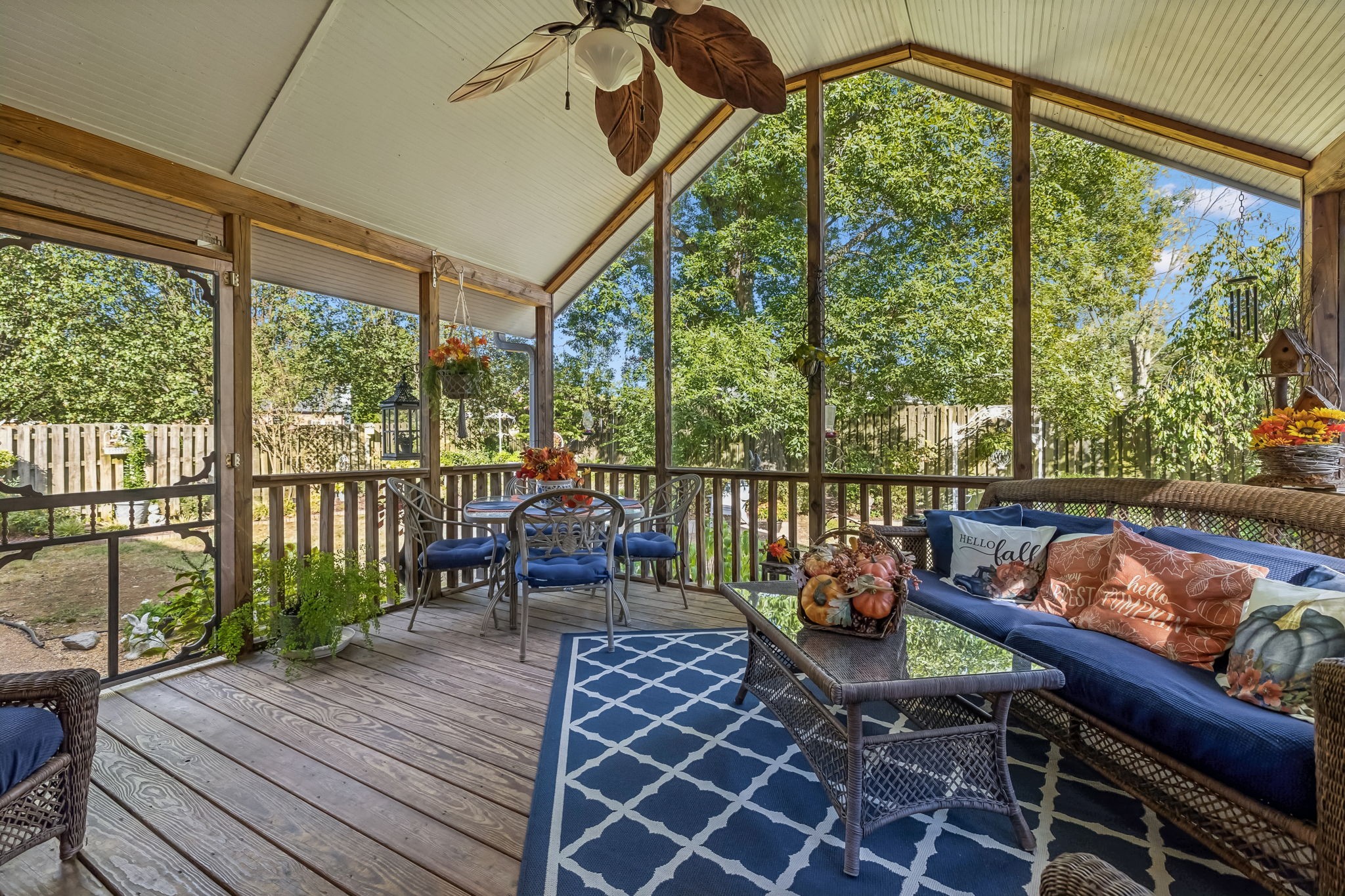 1103 Jacquelin Dr Property Photo 1
