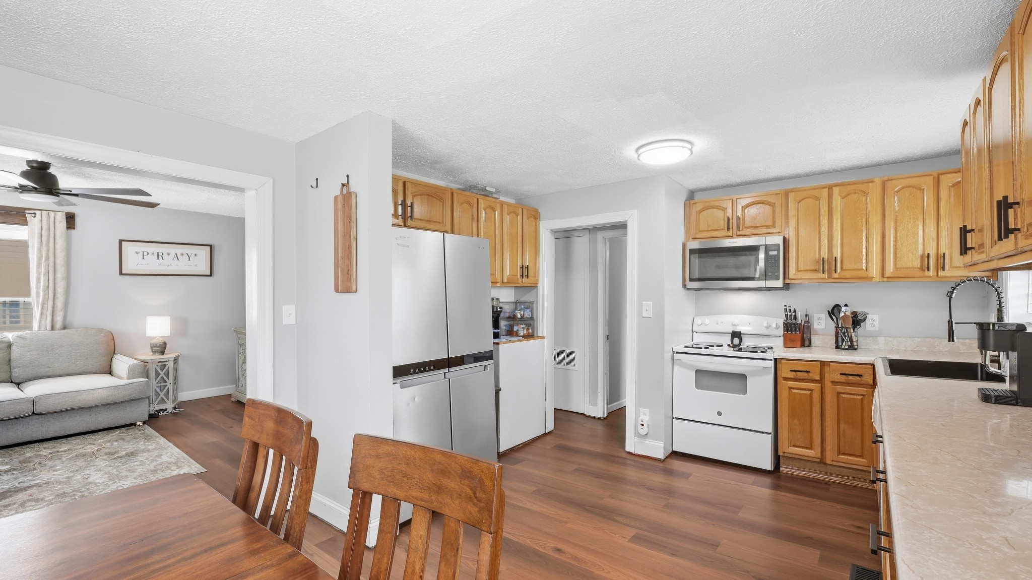271 Hunt St Property Photo 9