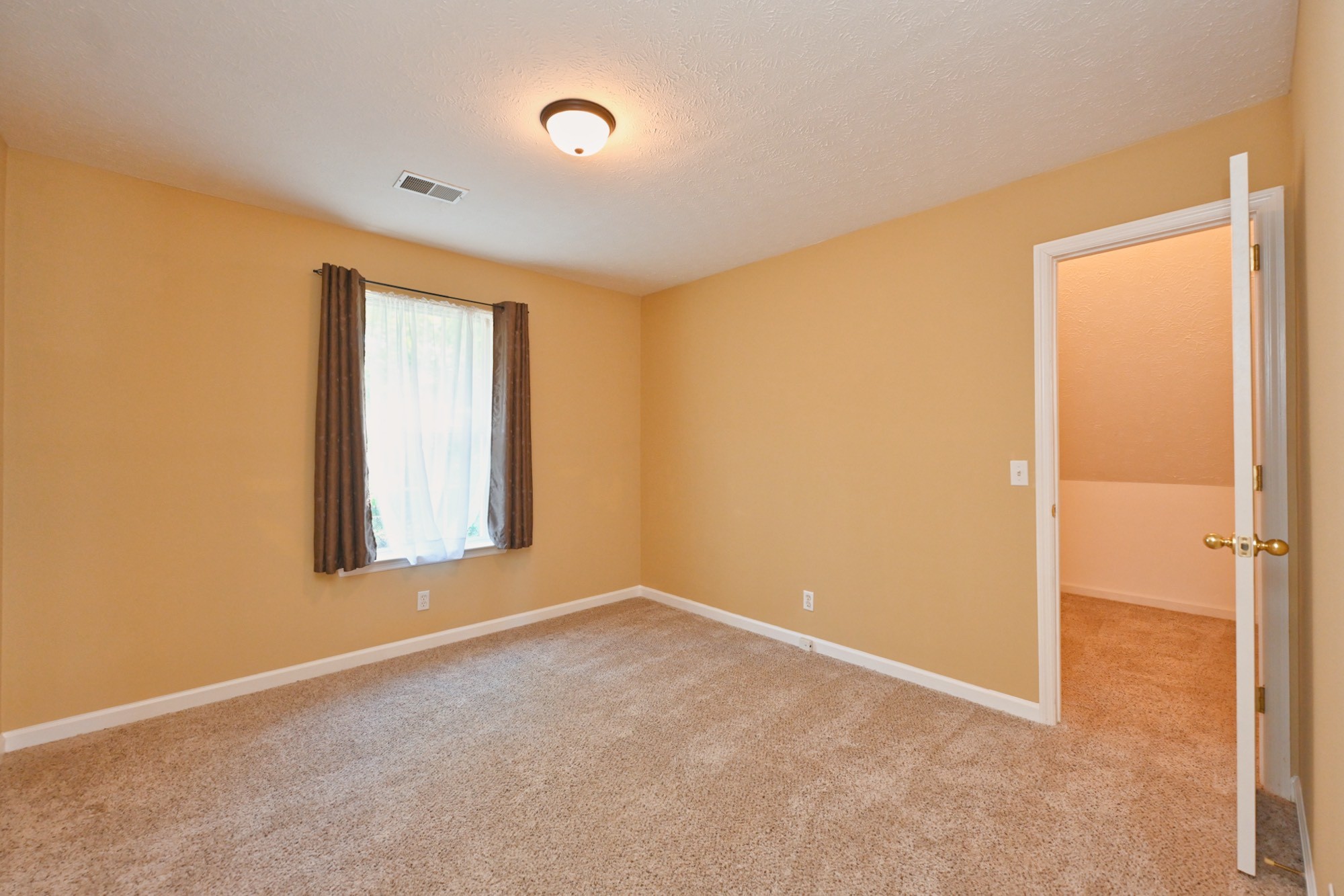 104 Crete Ct Property Photo 34