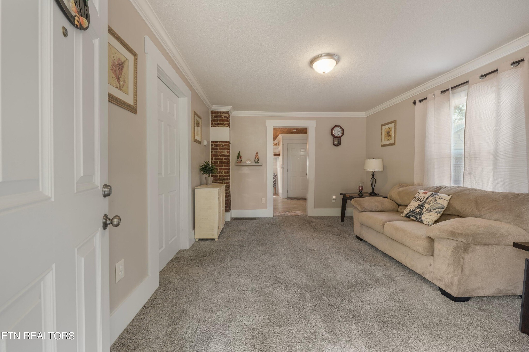 108 Mcginley St Property Photo 3