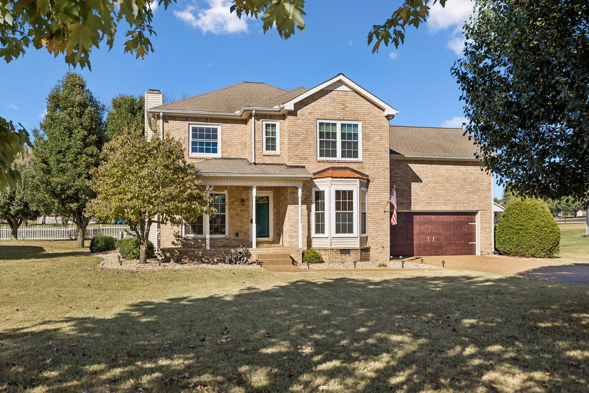 2120 Iroquois Ct Property Photo 1