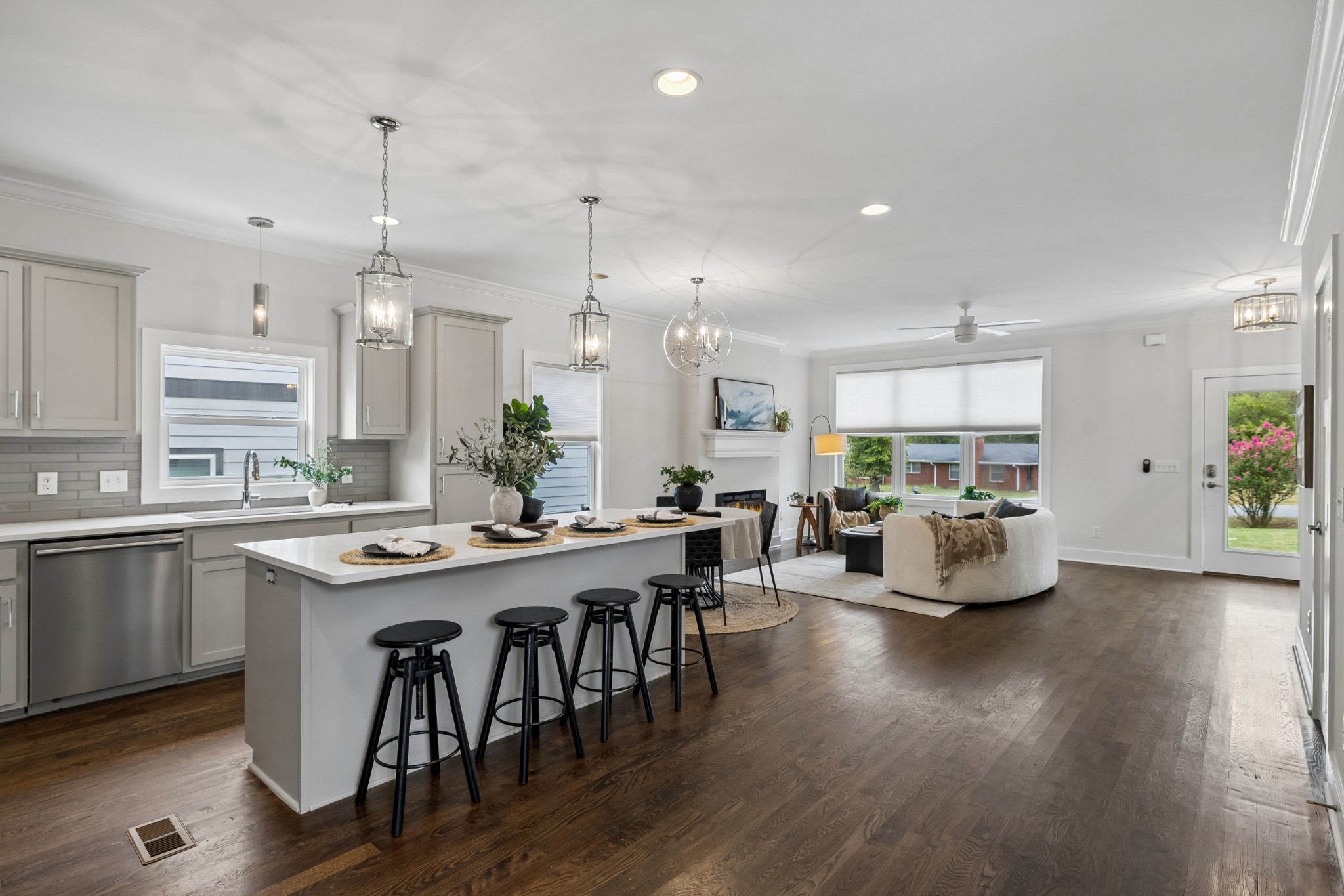 2610 Brittany Dr Property Photo 13