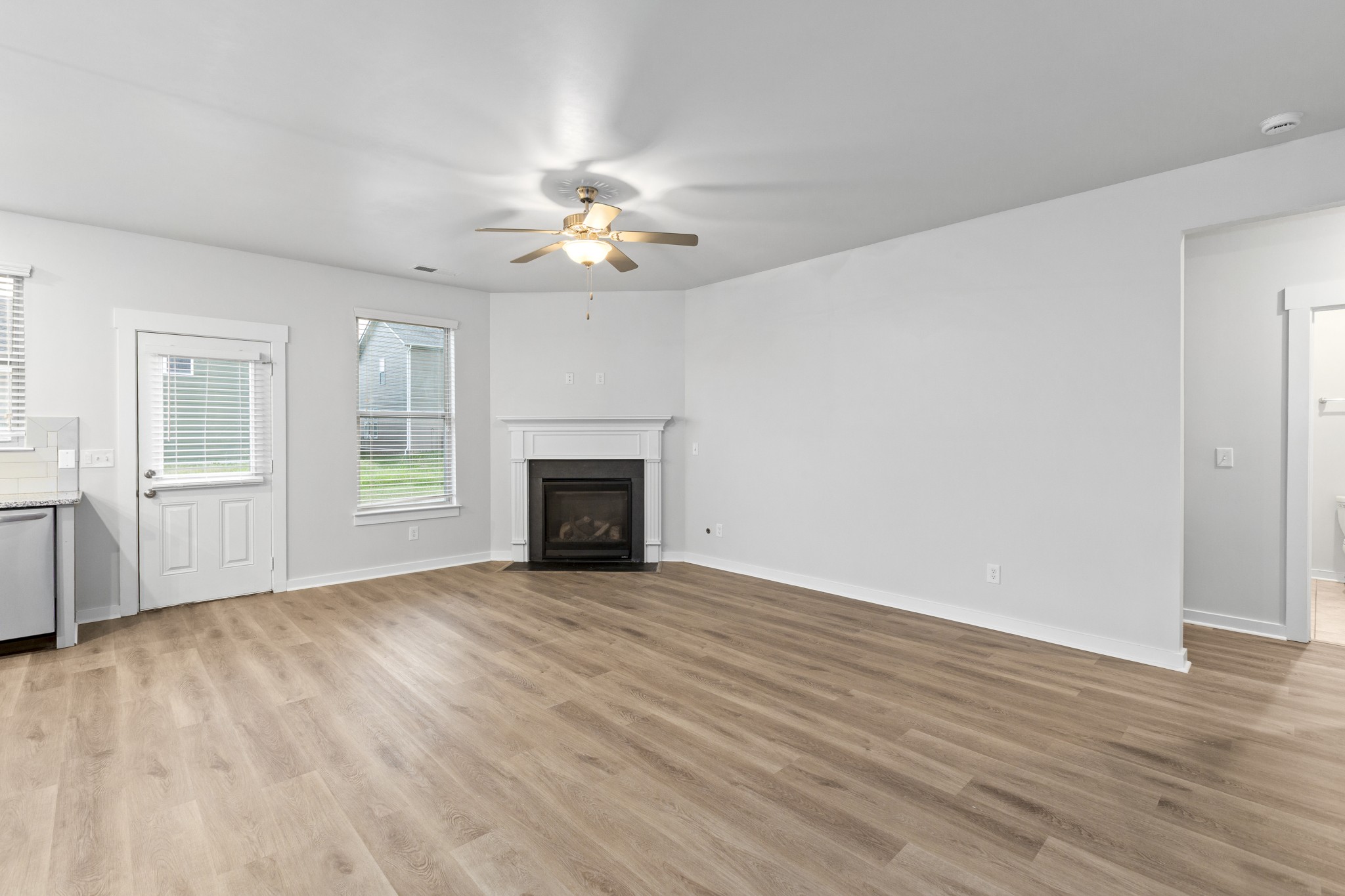 814 Yakima Way Property Photo 10
