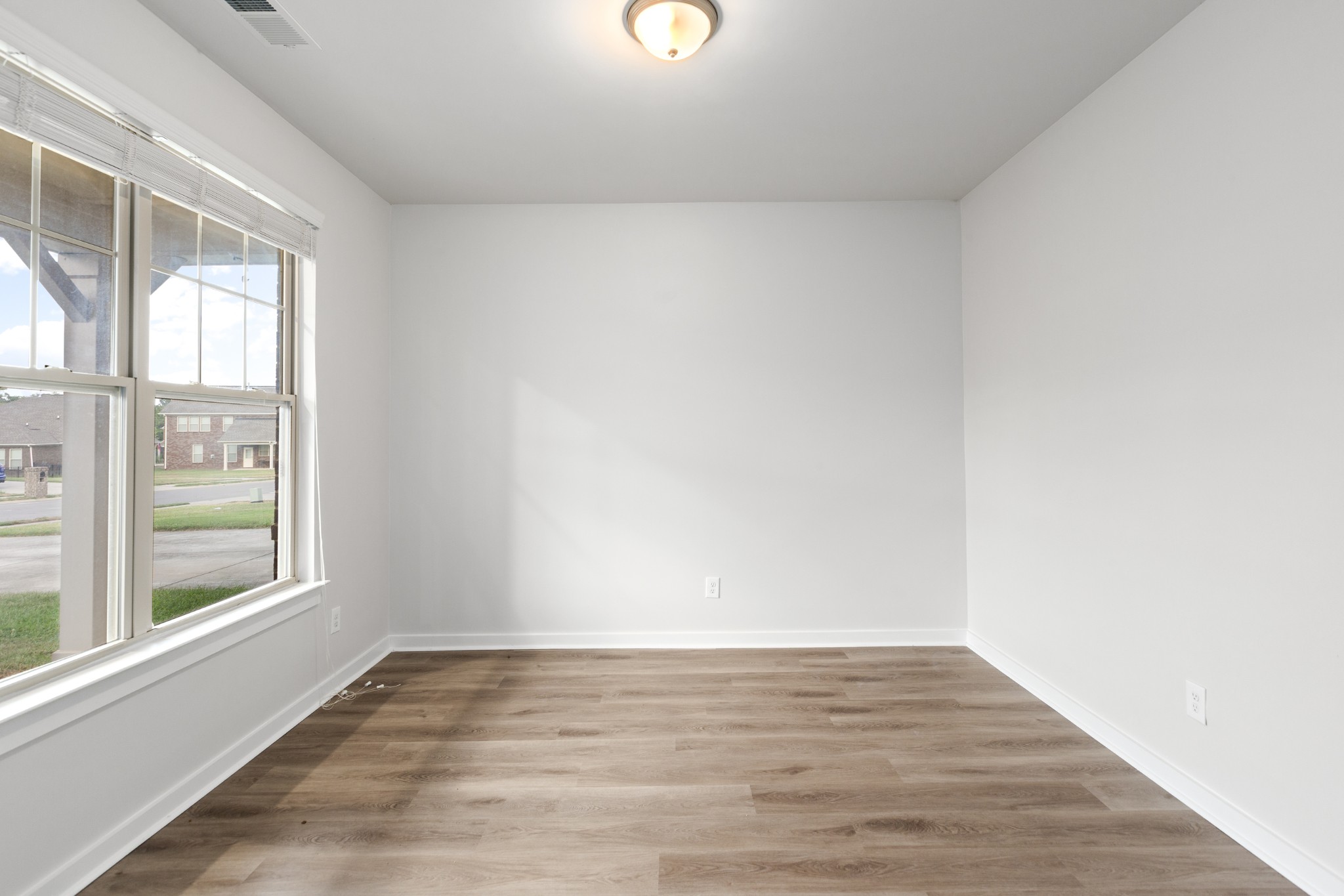 814 Yakima Way Property Photo 12