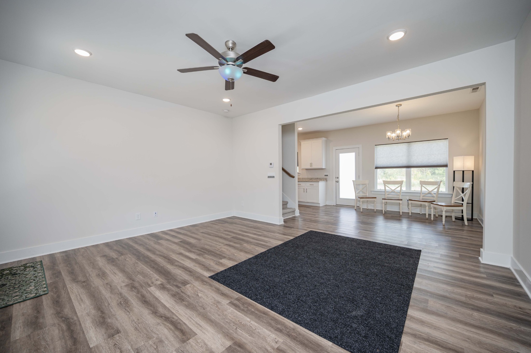 938 Kalu Dr Property Photo 4