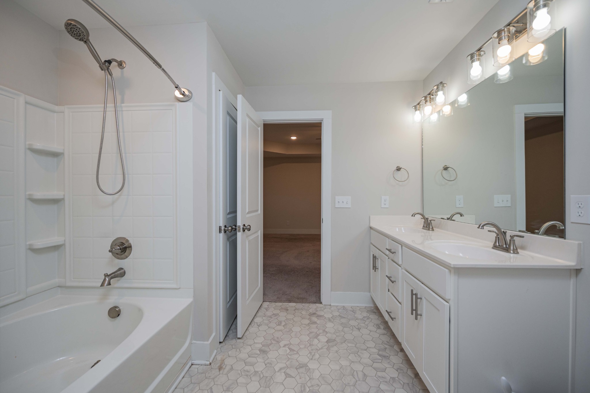 938 Kalu Dr Property Photo 17