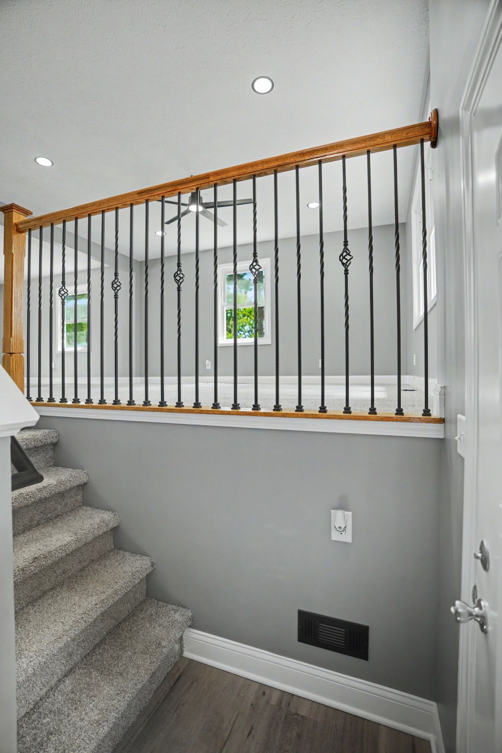 1165 Bleich Rd Property Photo 2