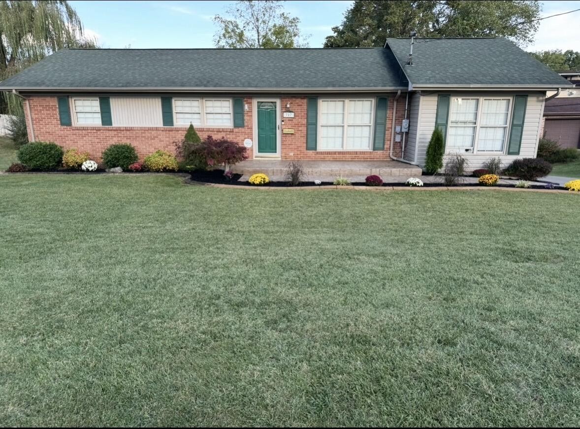 707 Hollis St Property Photo 1