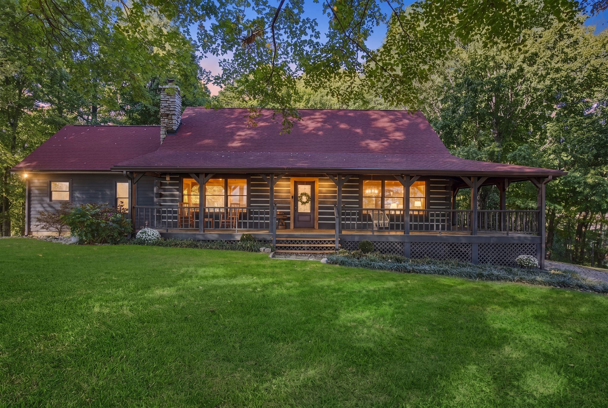 3933 Edd Ross Rd Property Photo 1