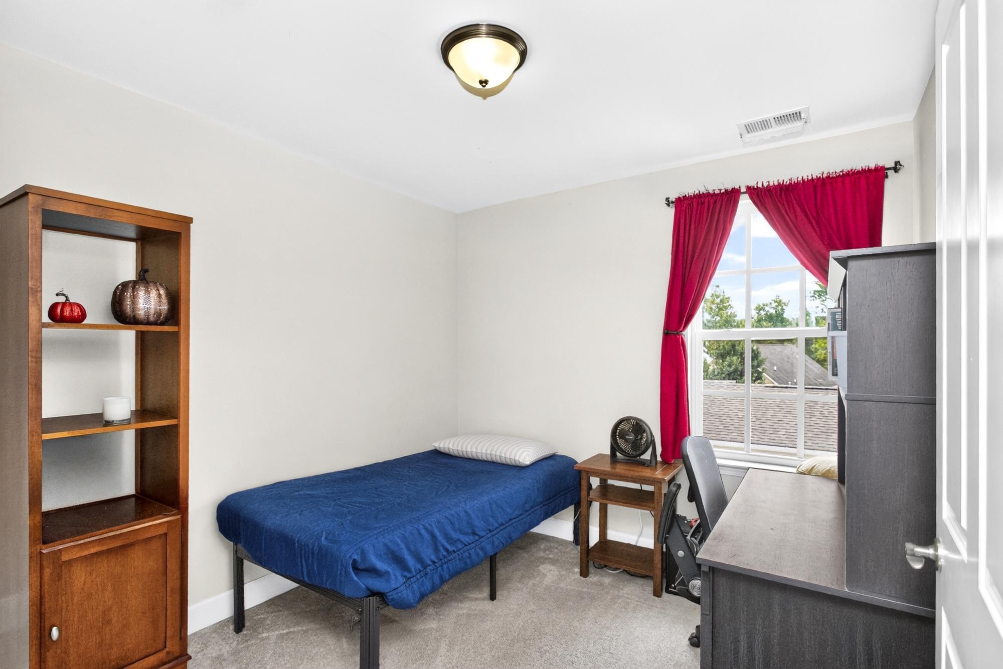 1519 Winding Creek Dr Property Photo 17