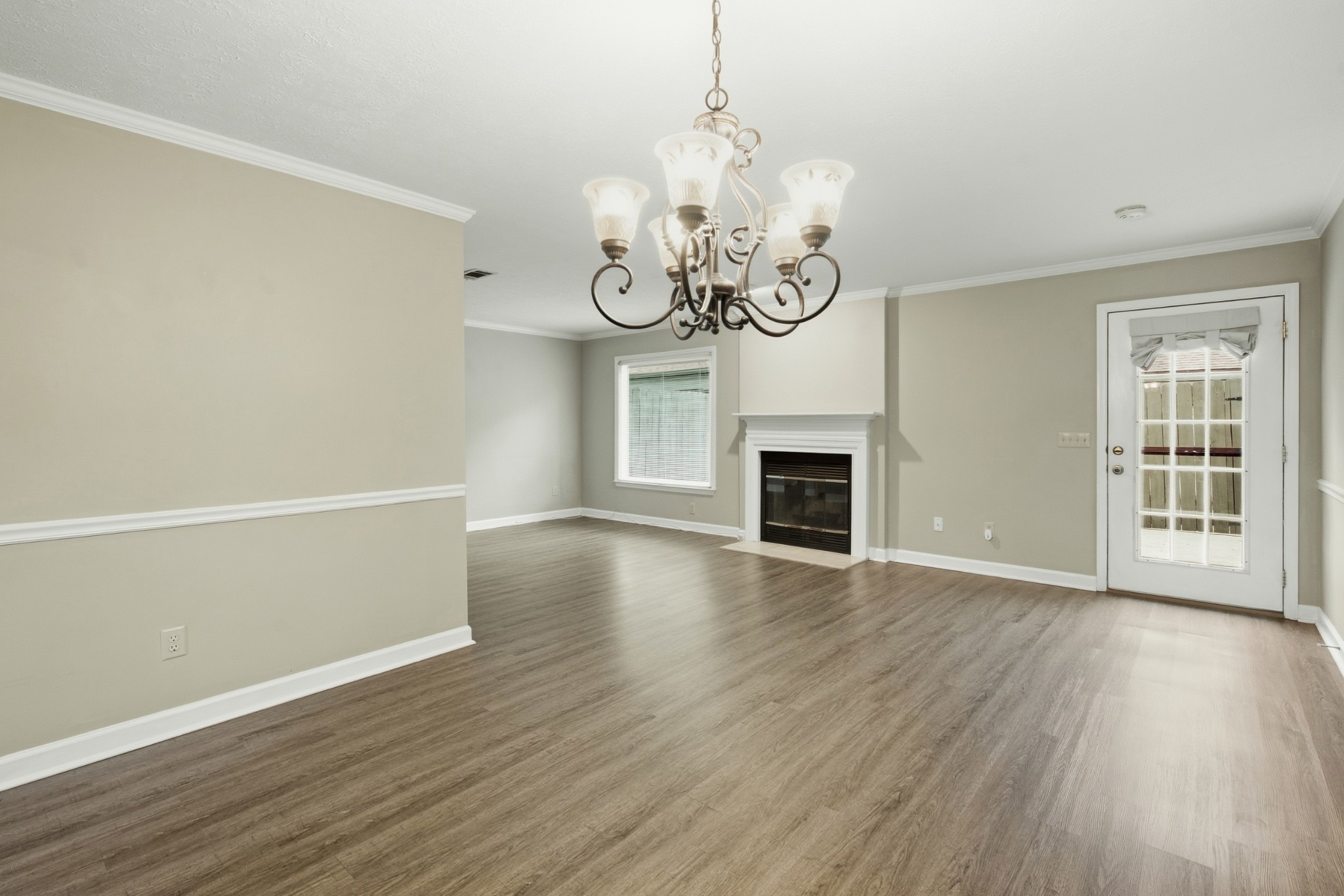 215 Highland Villa Cir Property Photo 1