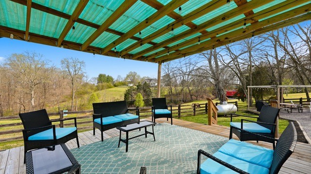 2820 Lockertsville Rd Property Photo 27