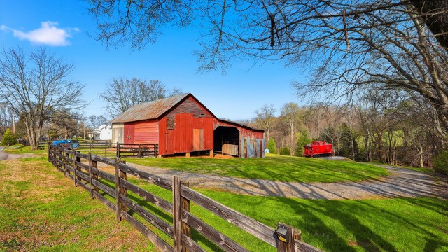 2820 Lockertsville Rd Property Photo 30