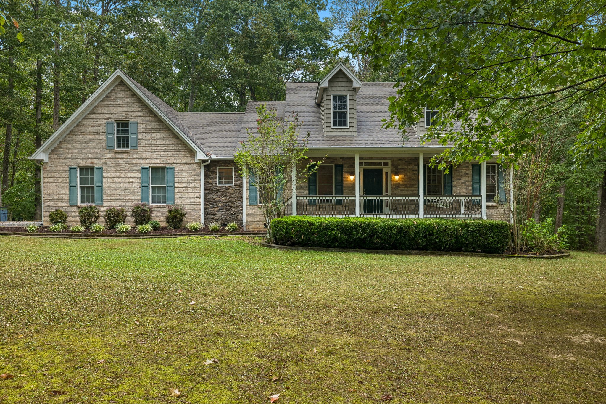 1003 Goldfinch Ct Property Photo 1