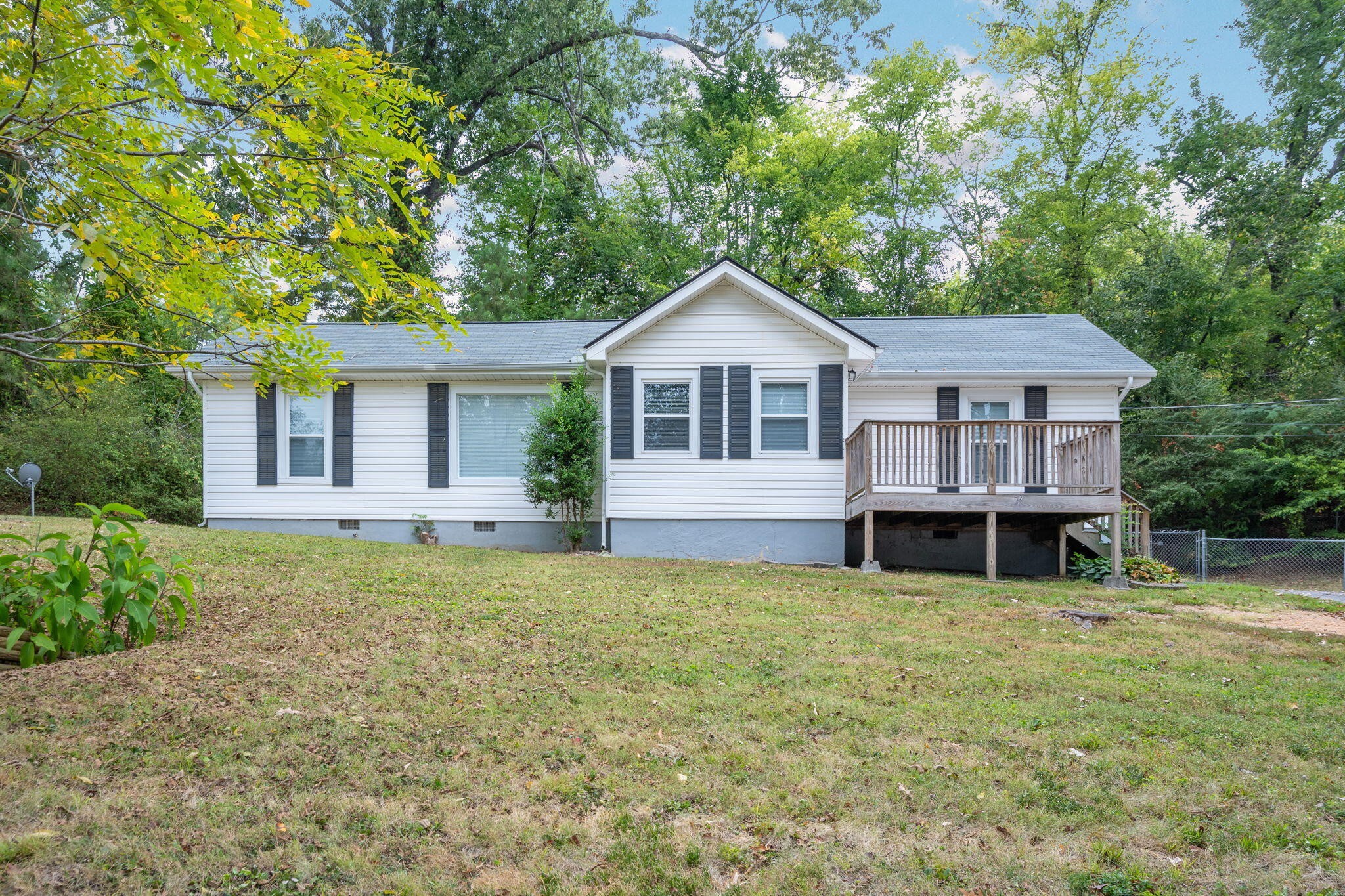 2081 Mae Dell Road Property Photo 1