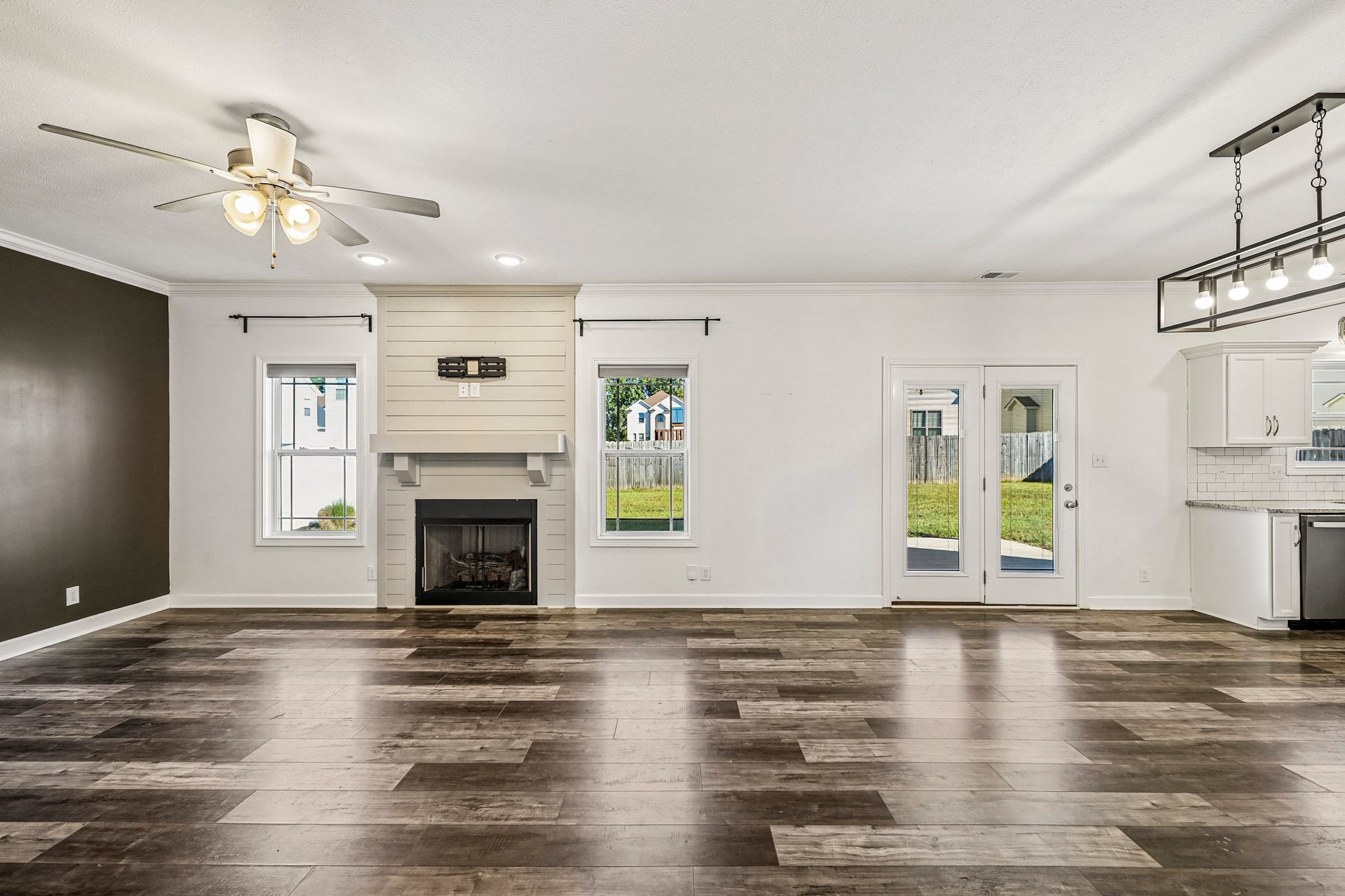 300 Bluebriar Trce Property Photo 12